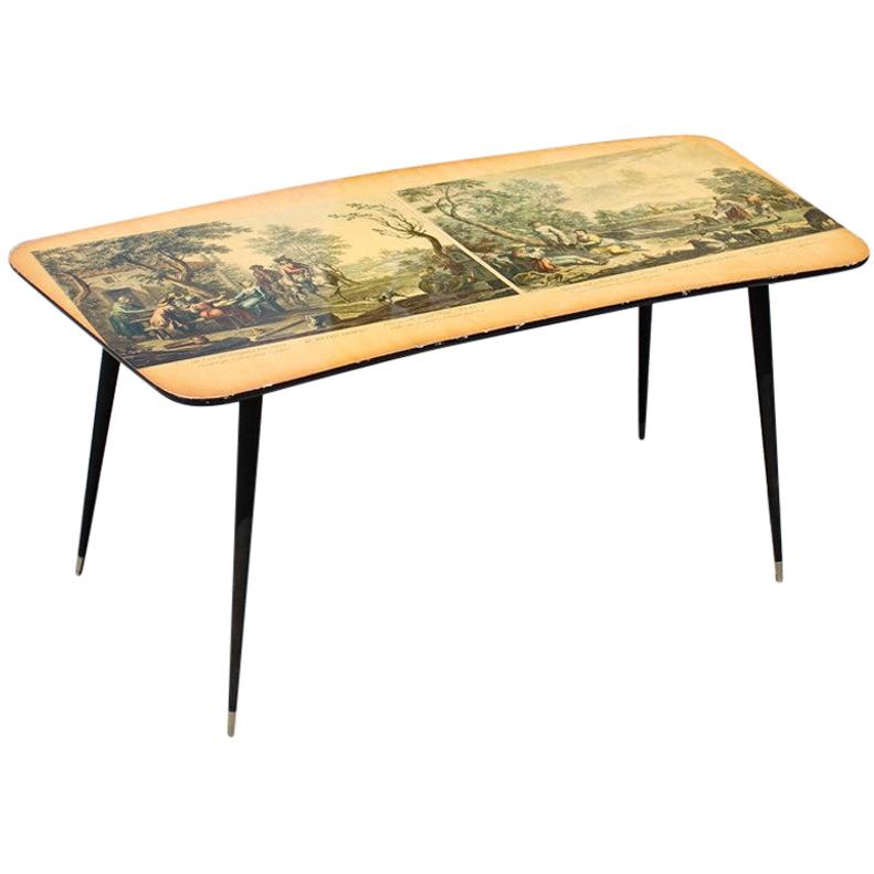 Midcentury Curved Coffee Table with Wagner Prints, Metal Feet and Gold Brass For Sale