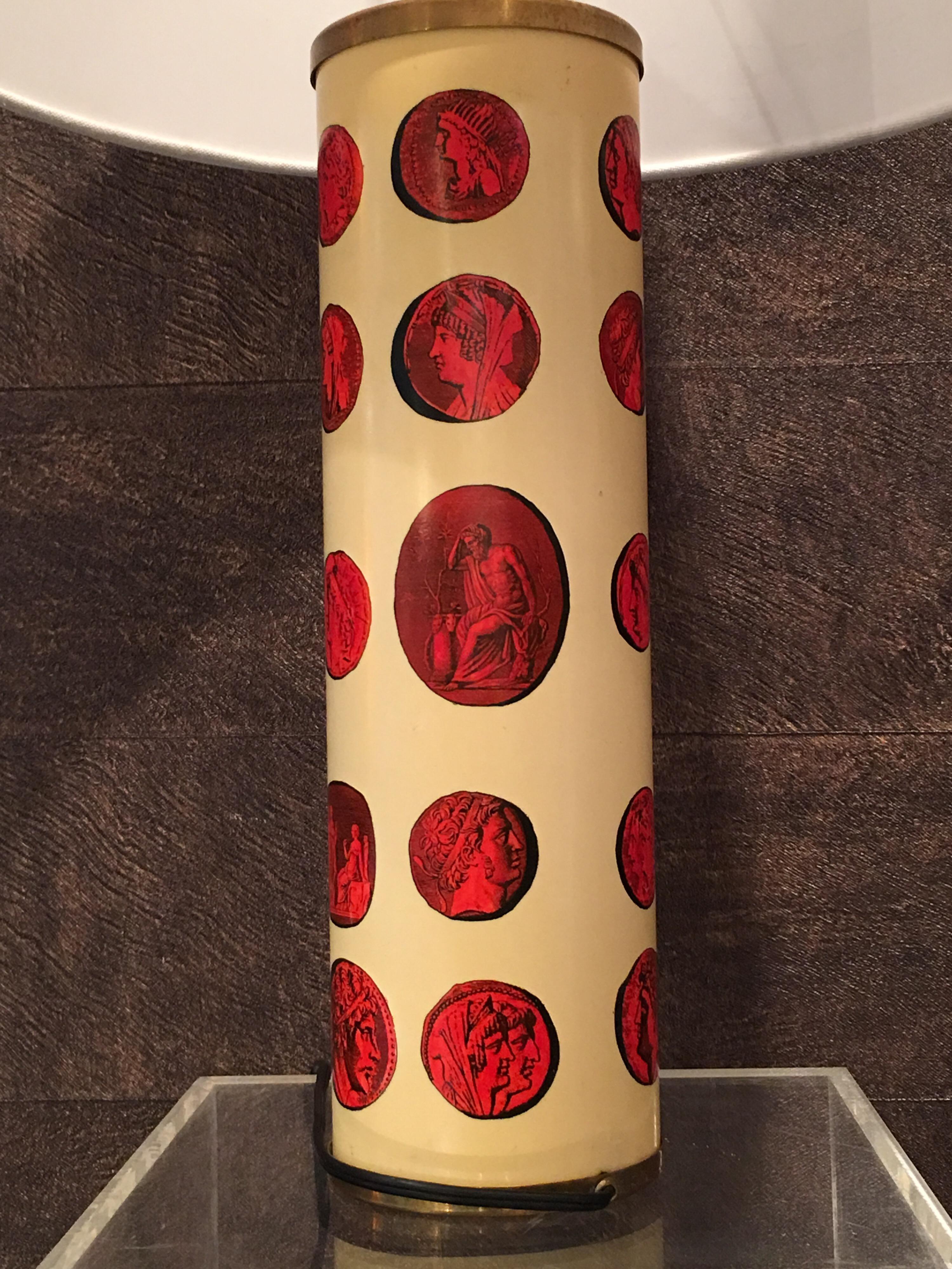 Piero Fornasetti Style Modern Cylindrical Brass Cammei Lamp For Sale 5