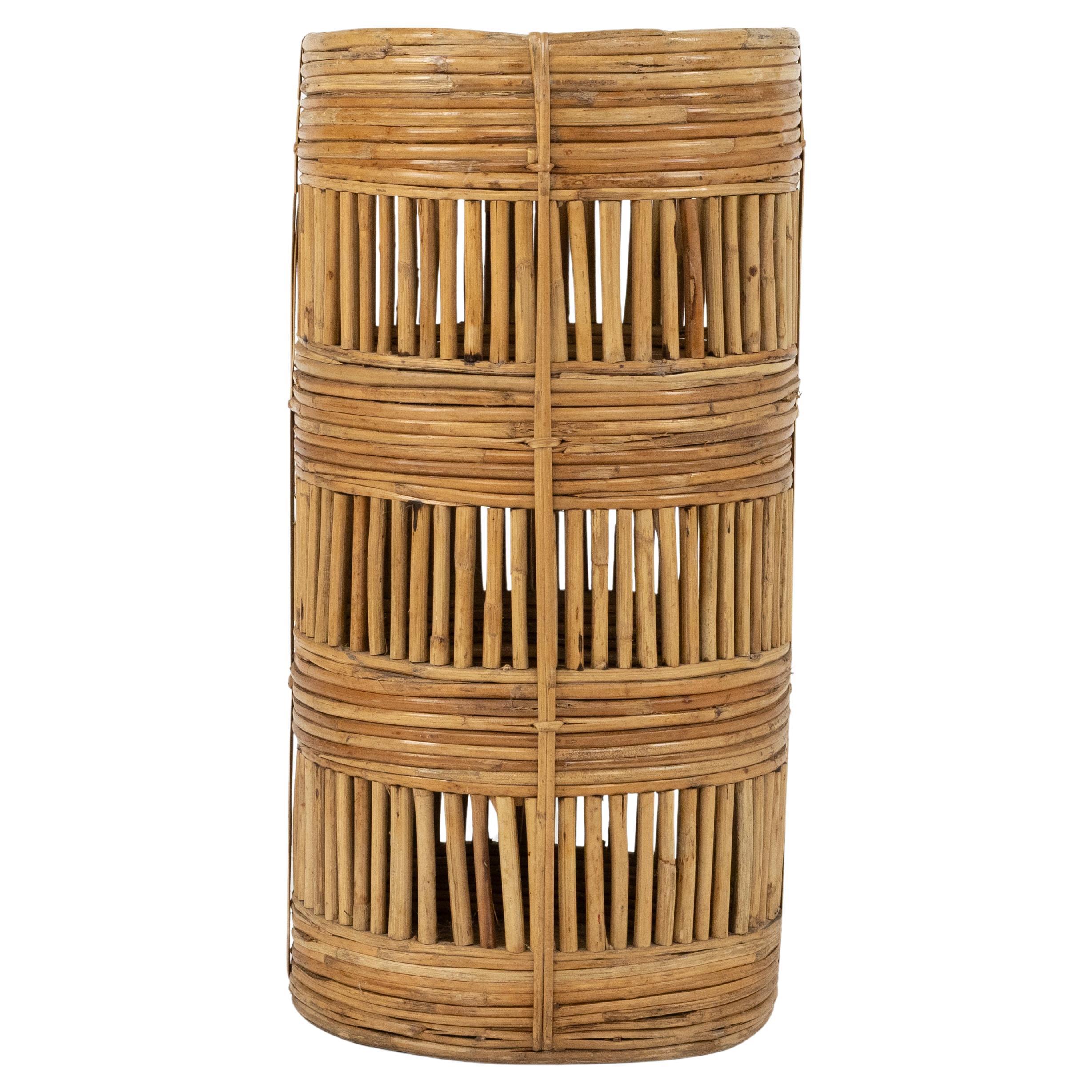 Porte-parapluies cylindrique en rotin et bambou, Italie, années 1970 en vente 5