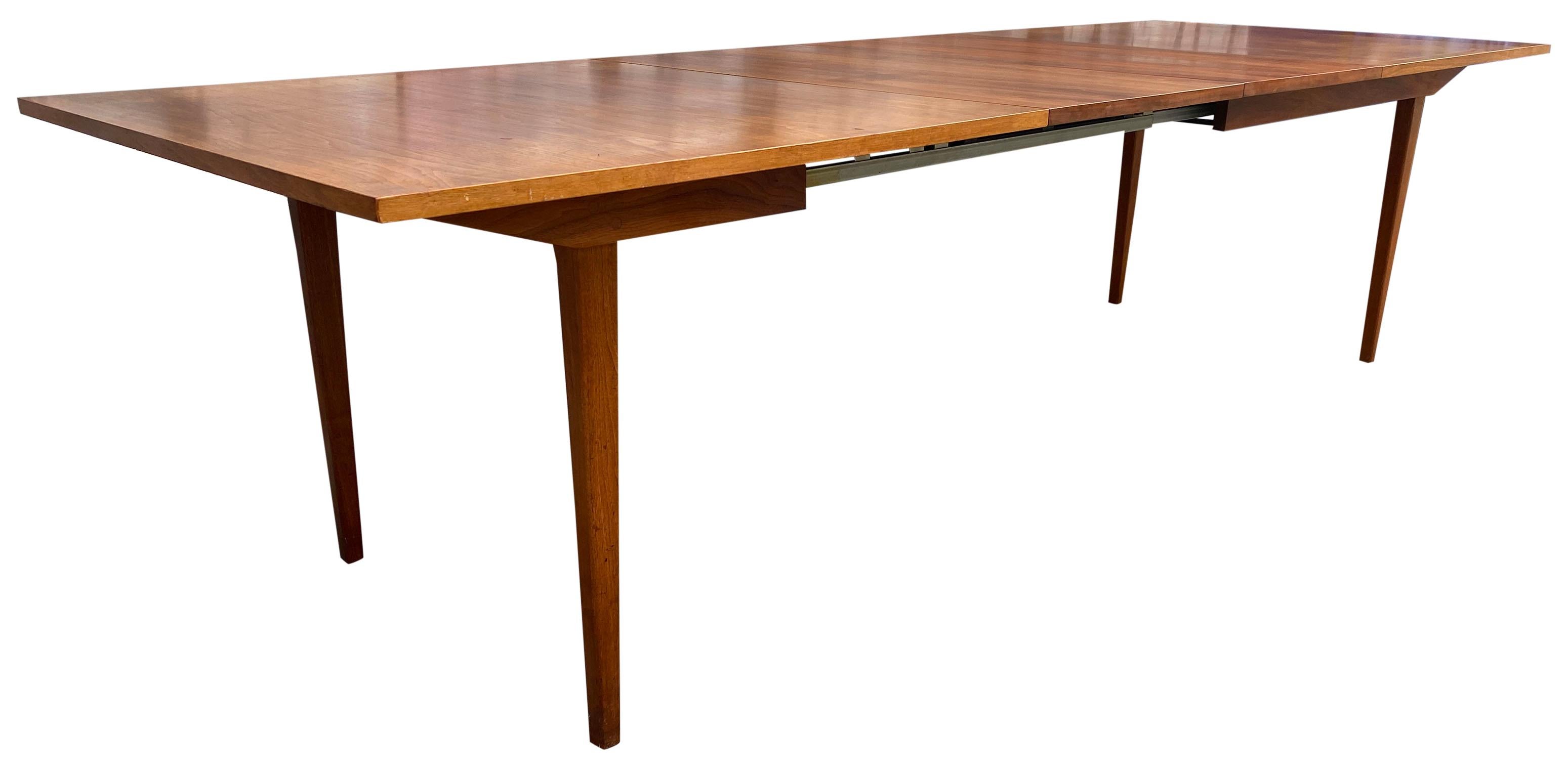 Midcentury Danish American walnut Expandable Dining Table with '2' Leaves 3