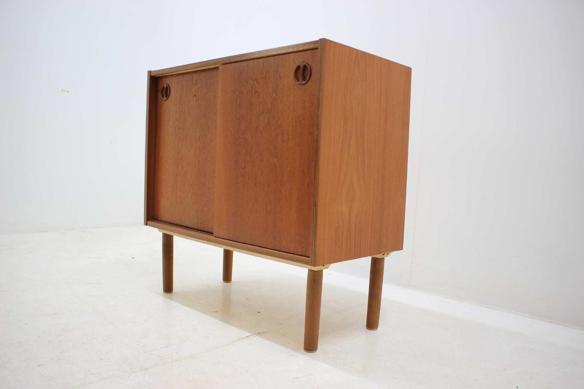Mid-Century Modern Midcentury Danish Cabinet / Sideboard, 1960s
