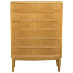 Midcentury Danish Chest of 6 Drawers in Oak, Bowed Front, Long Drawer Handle