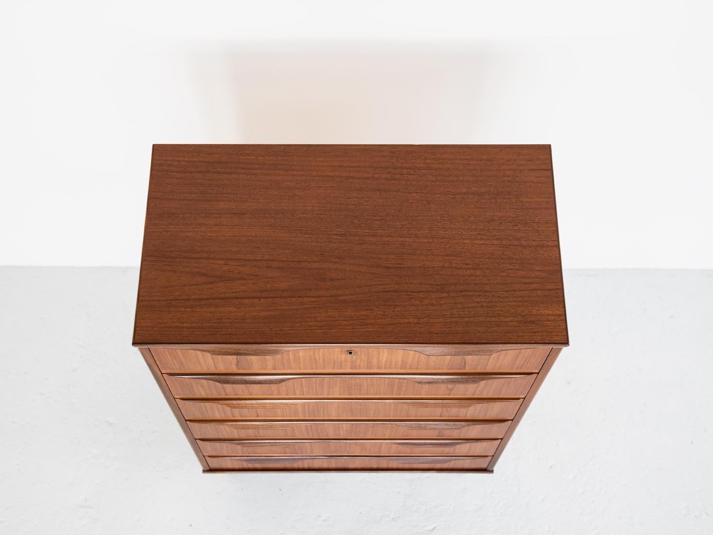 Midcentury Danish Chest of 6 Drawers in Teak by Klaus Okholm, 1960s For Sale 3