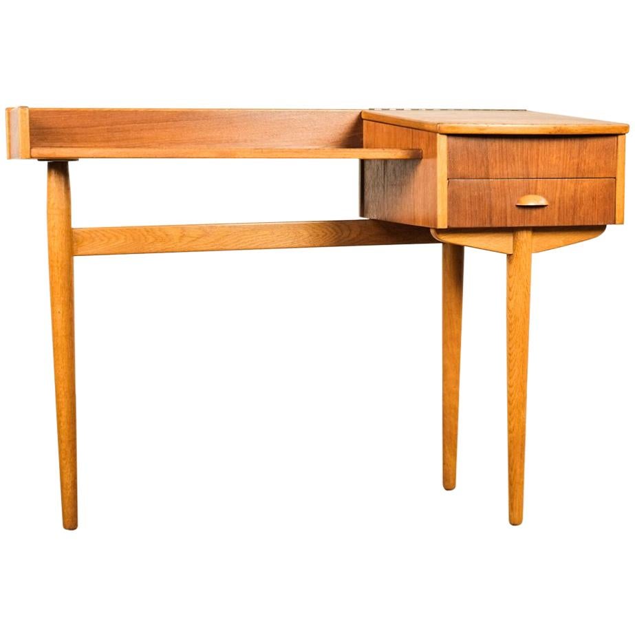 Midcentury Danish Console Table in Teak and Oak, 1960s For Sale