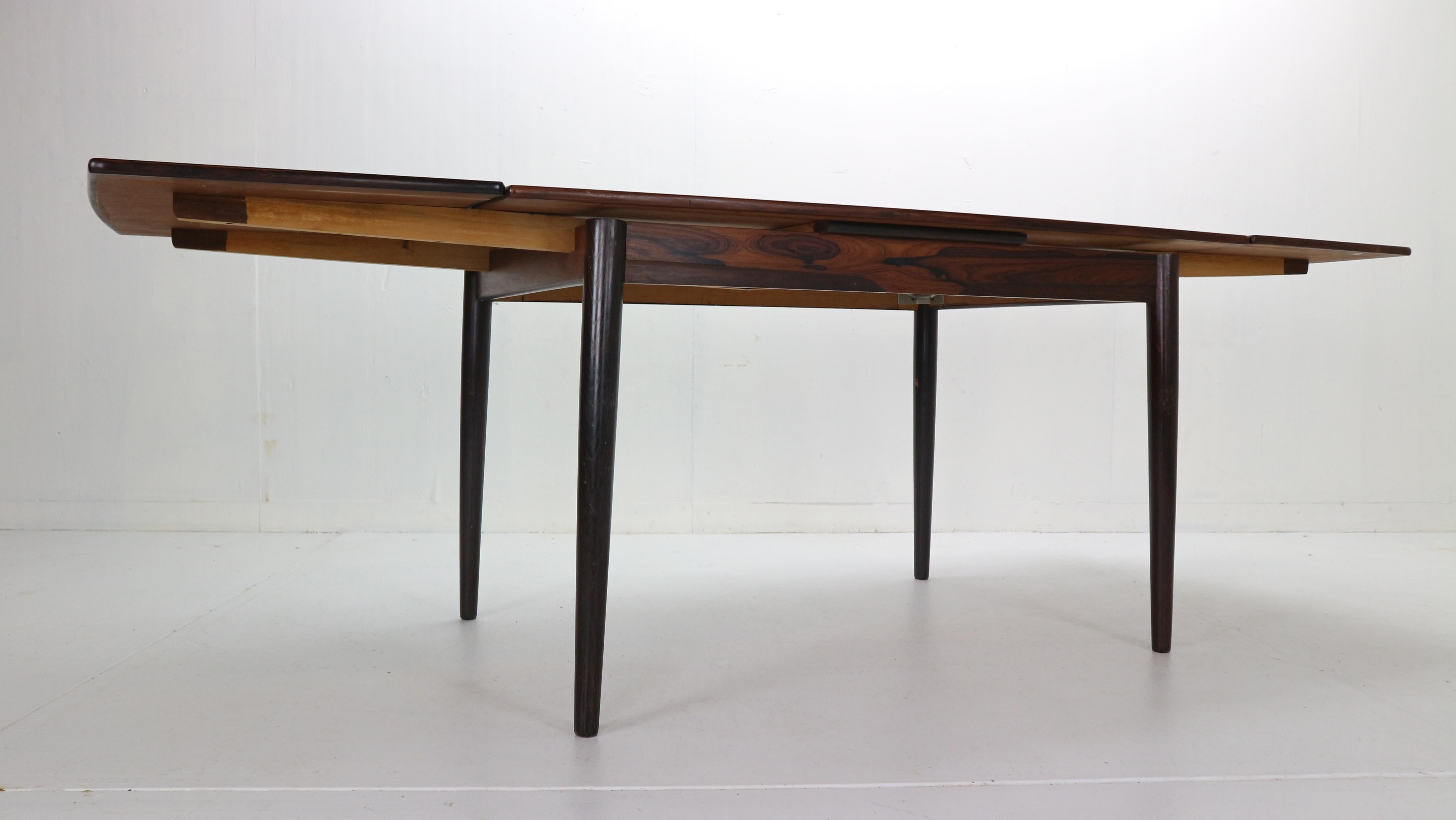 Midcentury Danish Design Extendable Dining Table, 1960s 1