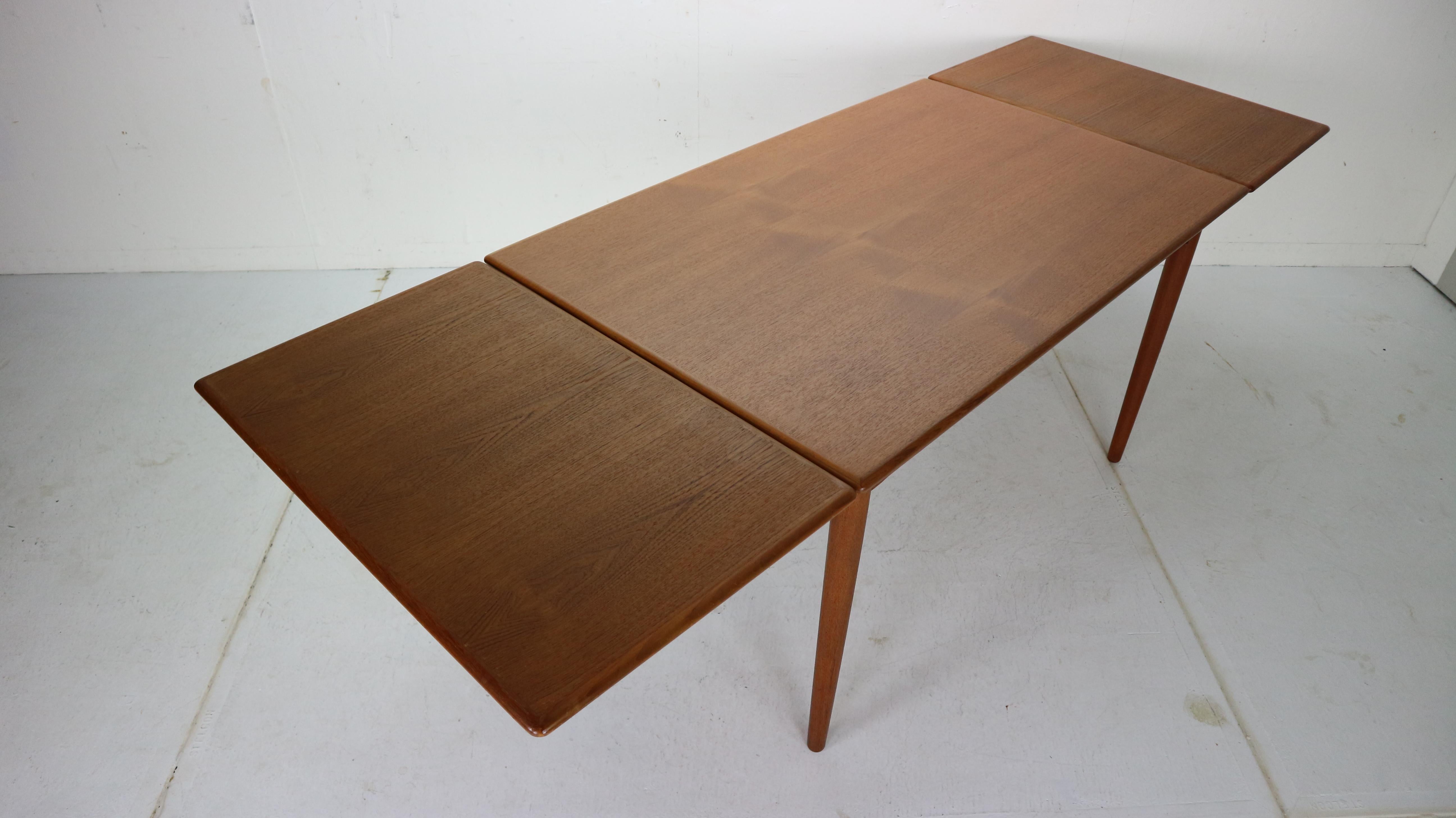 Midcentury Danish Design Extendable Teak Dining Table, 1960s 1