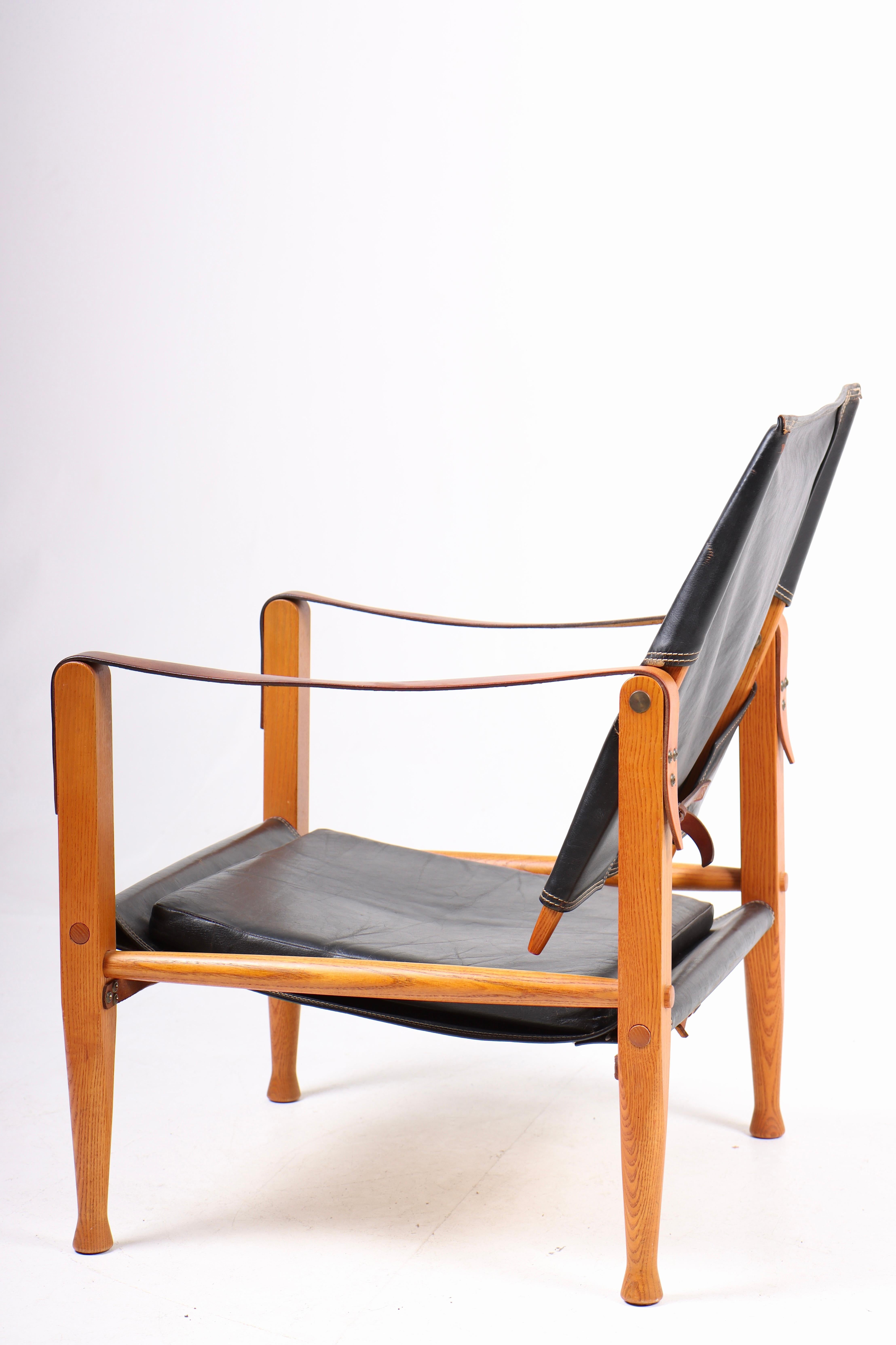 Safari-Stuhl aus Leder. Entworfen von Maa. Kaare Klint für die dänische Tischlerei Rud Rasmussen im Jahr 1933. Toller Originalzustand.