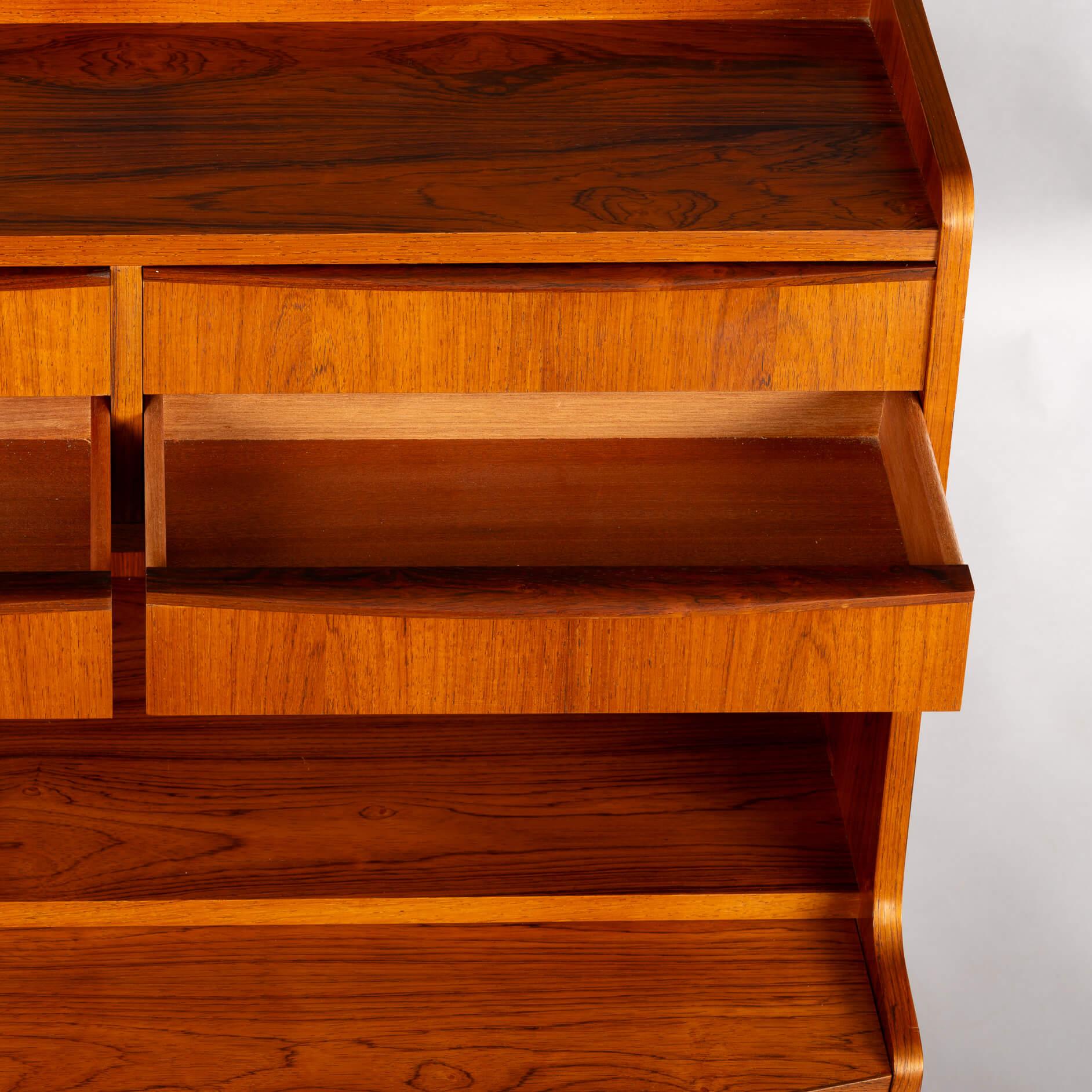 Metà XX secolo Secrétaire in palissandro di design danese del Medioevo, anni '60 in vendita