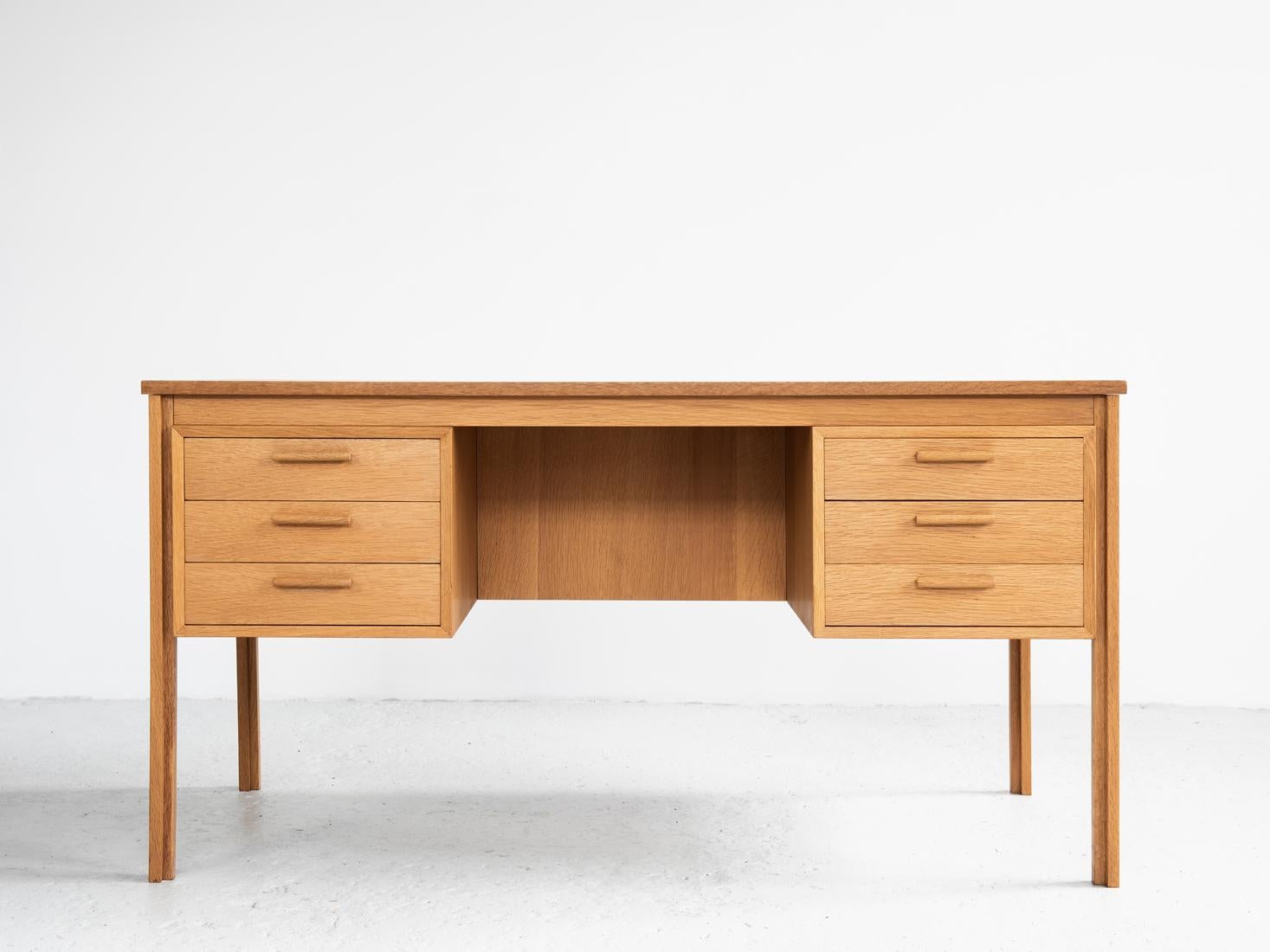 Midcentury Danish Desk in Oak, 1960s 5