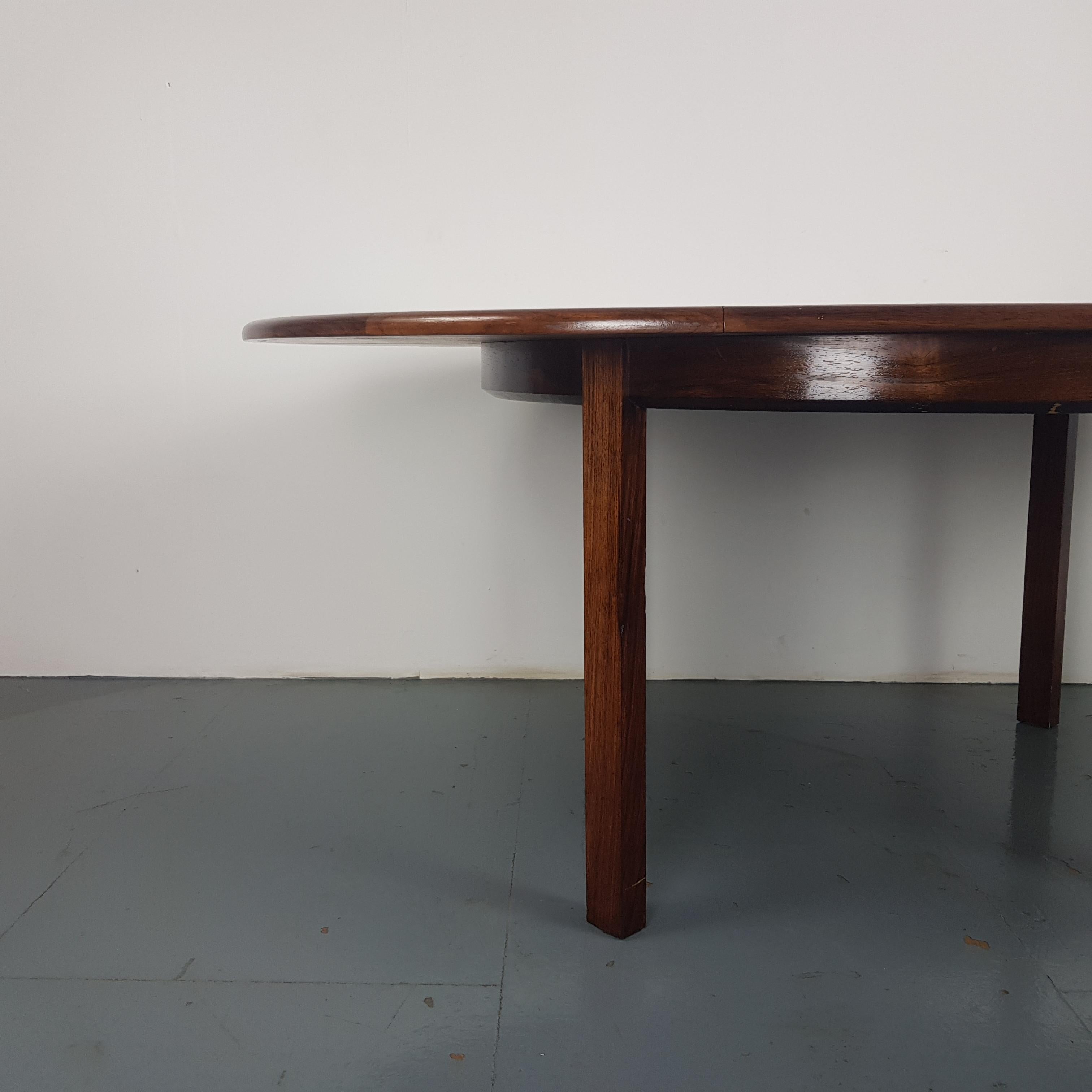 Midcentury Danish Extending Rosewood Dining Table For Sale 9