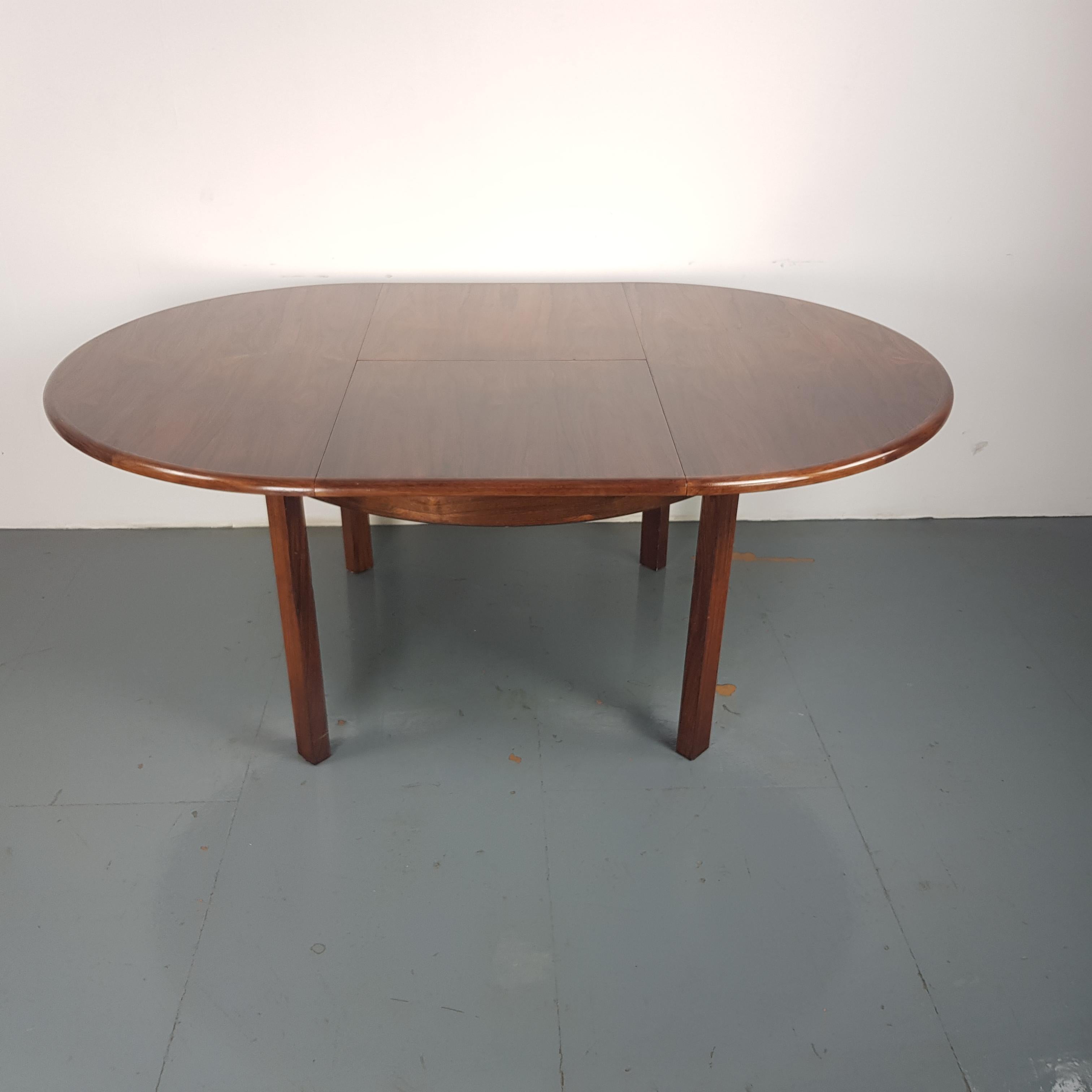 Midcentury Danish Extending Rosewood Dining Table For Sale 14