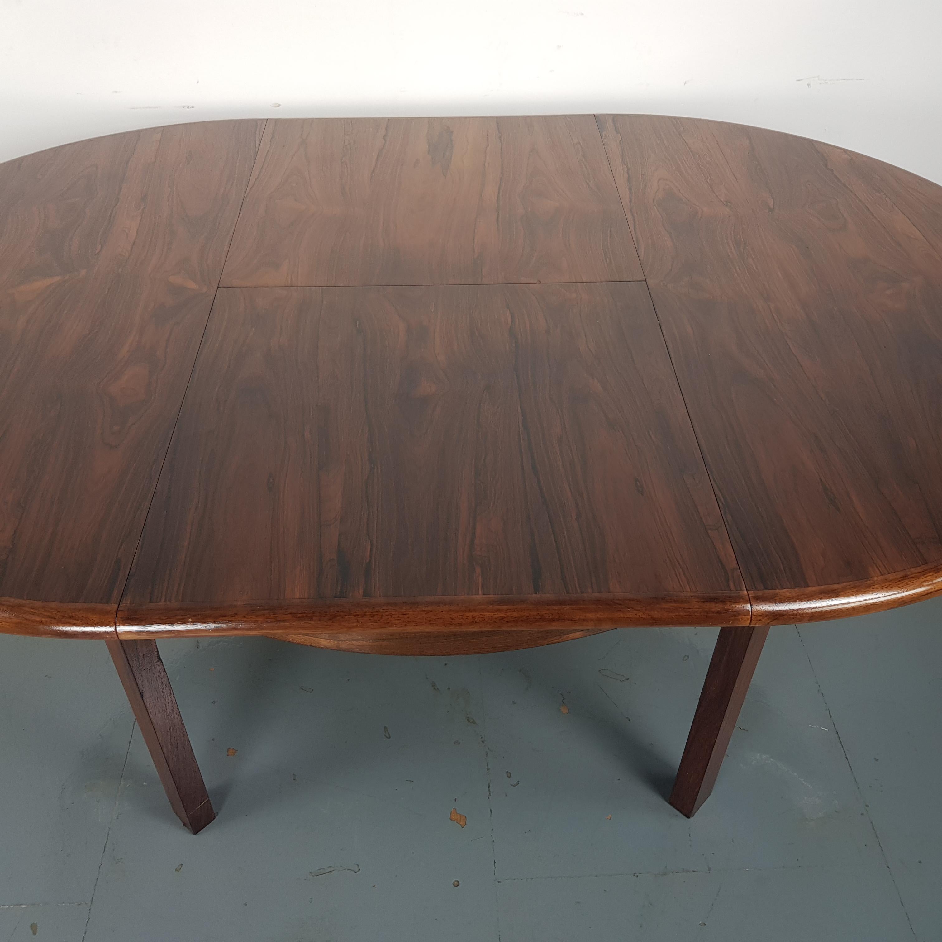 Midcentury Danish Extending Rosewood Dining Table For Sale 3