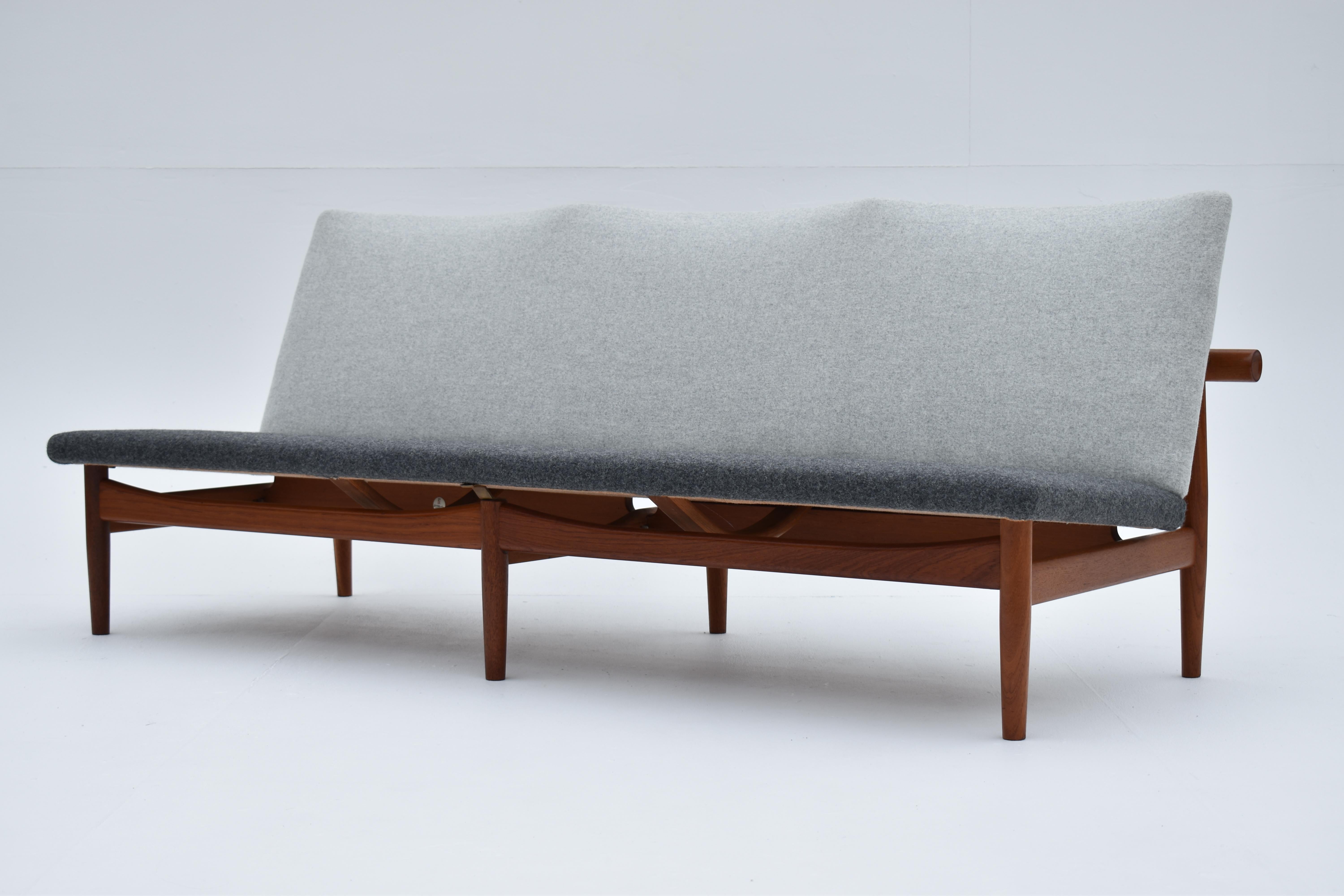 Midcentury Danish Finn Juhl Model 137 Japan Sofa For France & Son For Sale 6