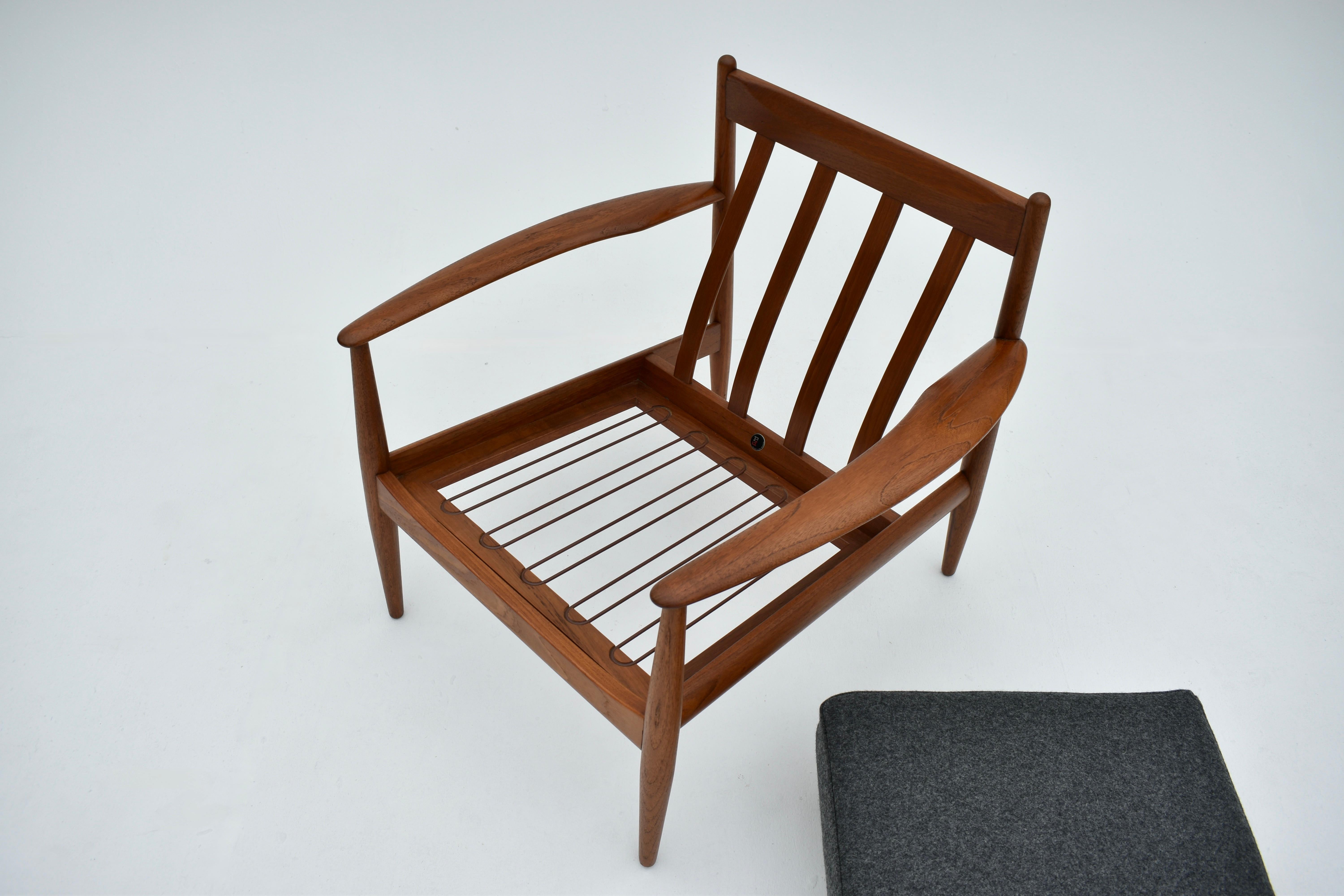 Midcentury Danish Grete Jalk Model 118 Teak Lounge Chair For France & Son 8