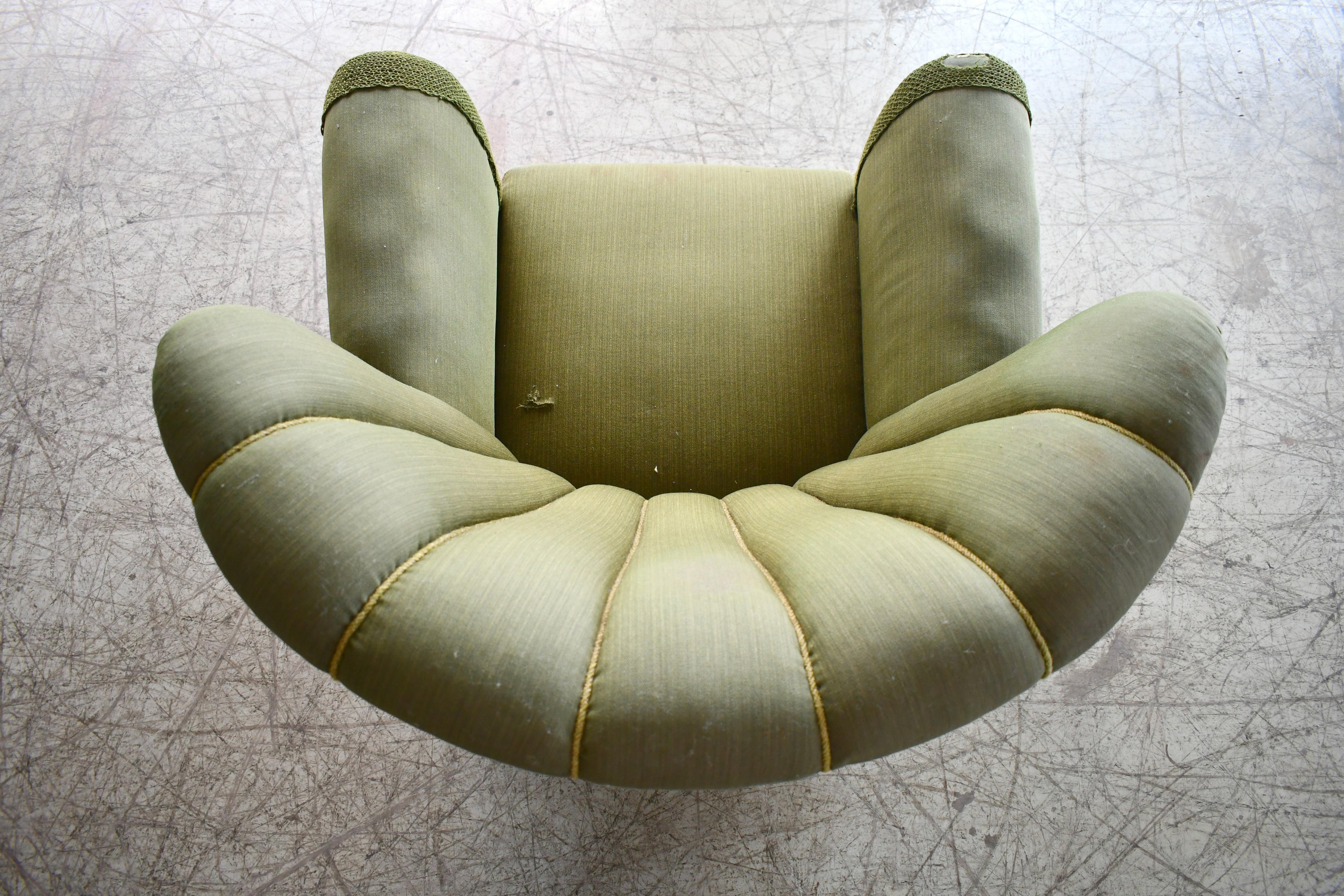 Midcentury Danish Large Fritz Hansen Style Club Chair, 1940s 2