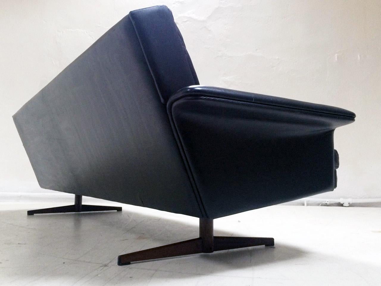 Midcentury Danish Leather 3-piece Lounge Suite by Komfort designed HW Klein 60s In Good Condition In Sherborne, Dorset