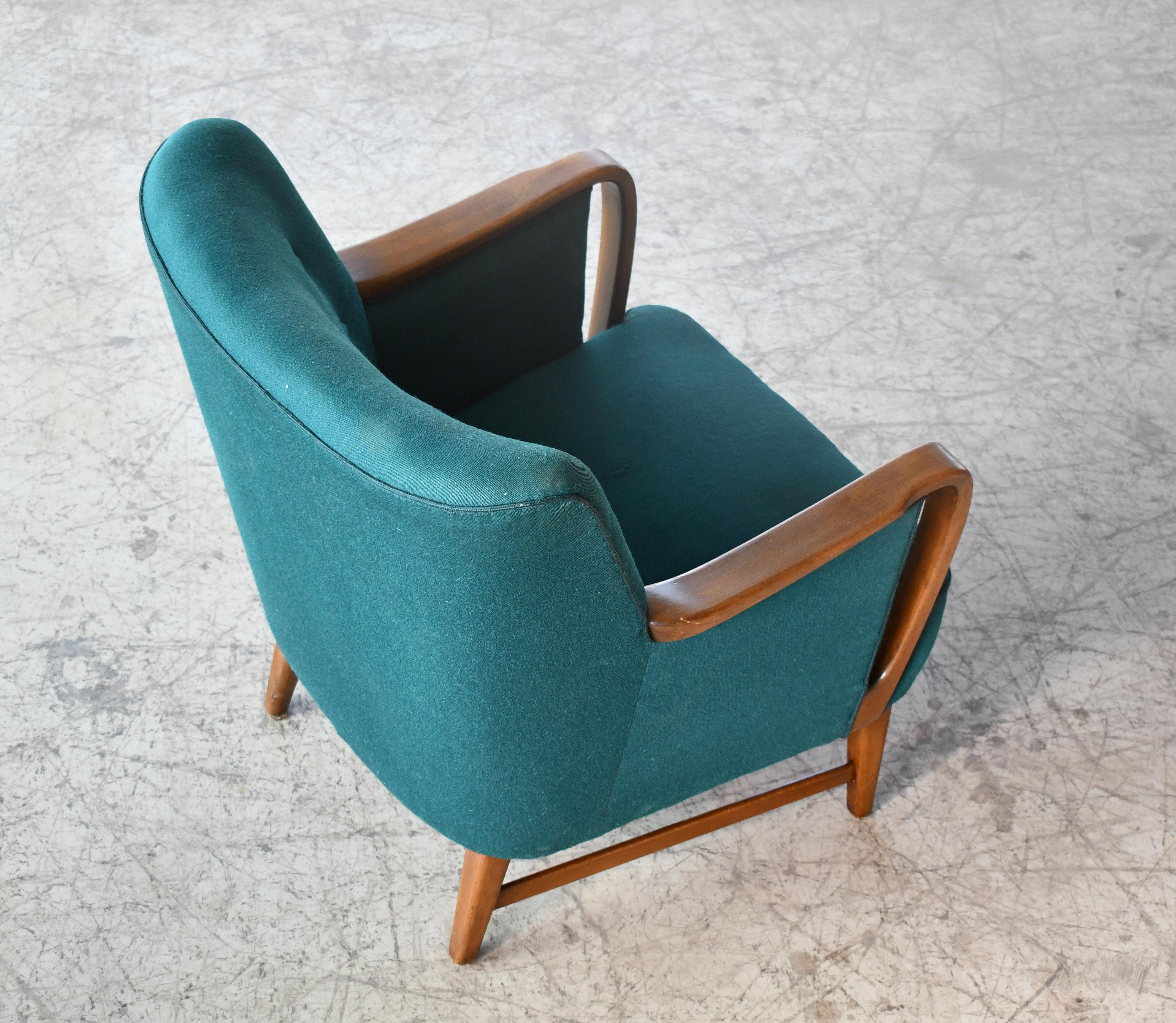 Midcentury Danish Lounge Chair in Oak and Wool by N.A. Jorgensen  In Good Condition For Sale In Bridgeport, CT