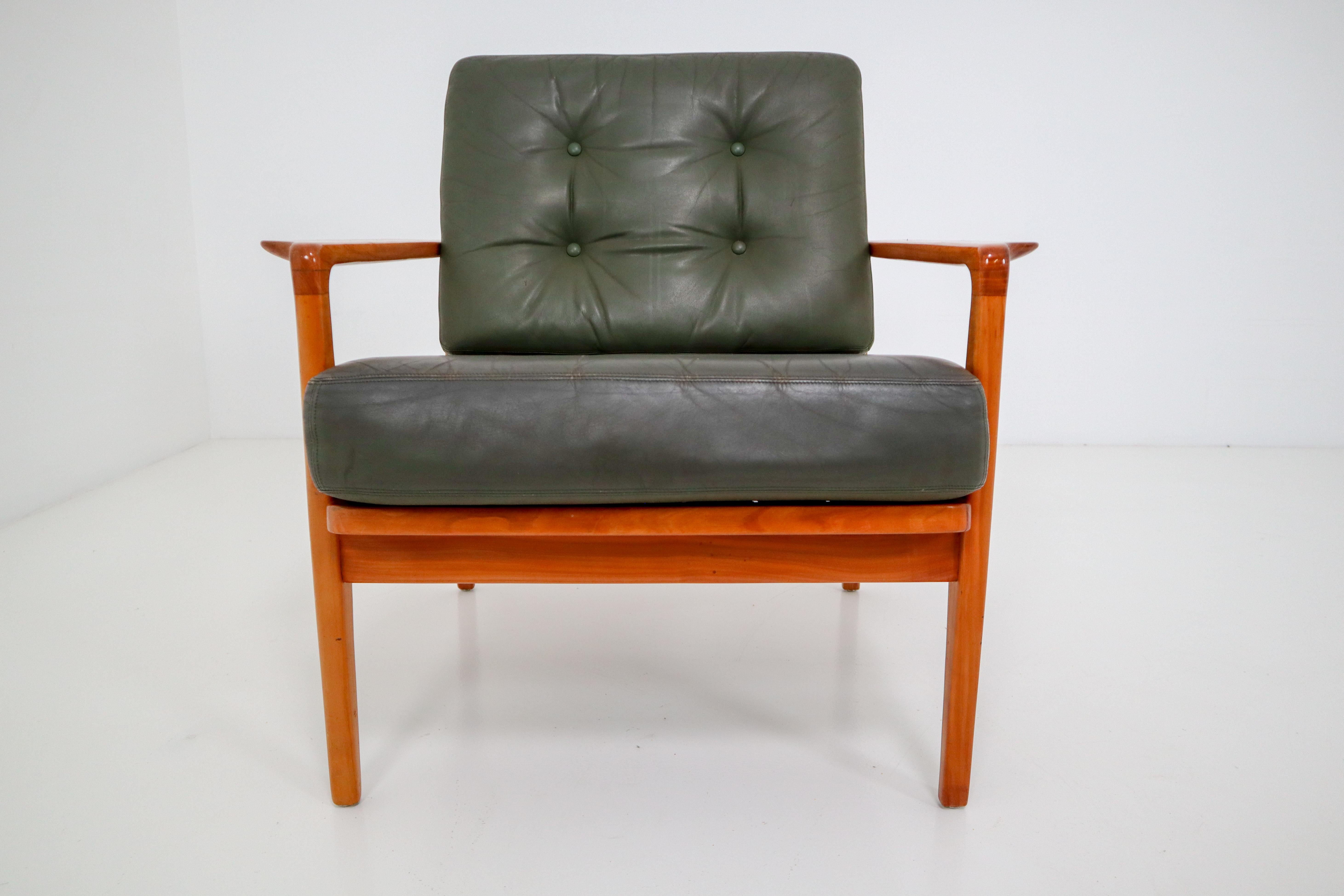 Scandinavian Modern Midcentury Danish Lounge Chairs by Arne Wahl Iversen in Green Leather, 1960s