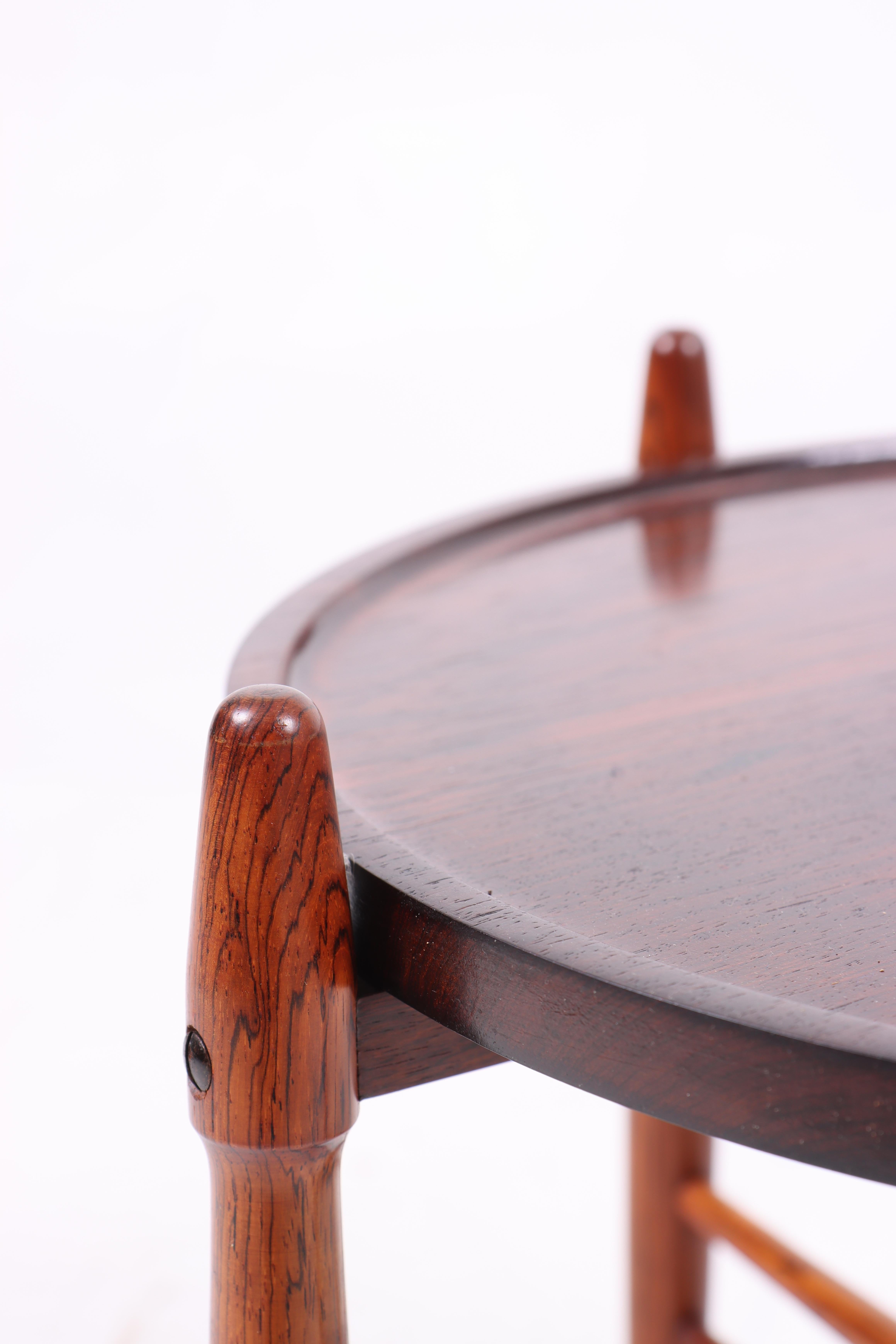 Bois de rose Table basse danoise du milieu du siècle dernier en bois de rose massif par Hundevad, années 1960 en vente