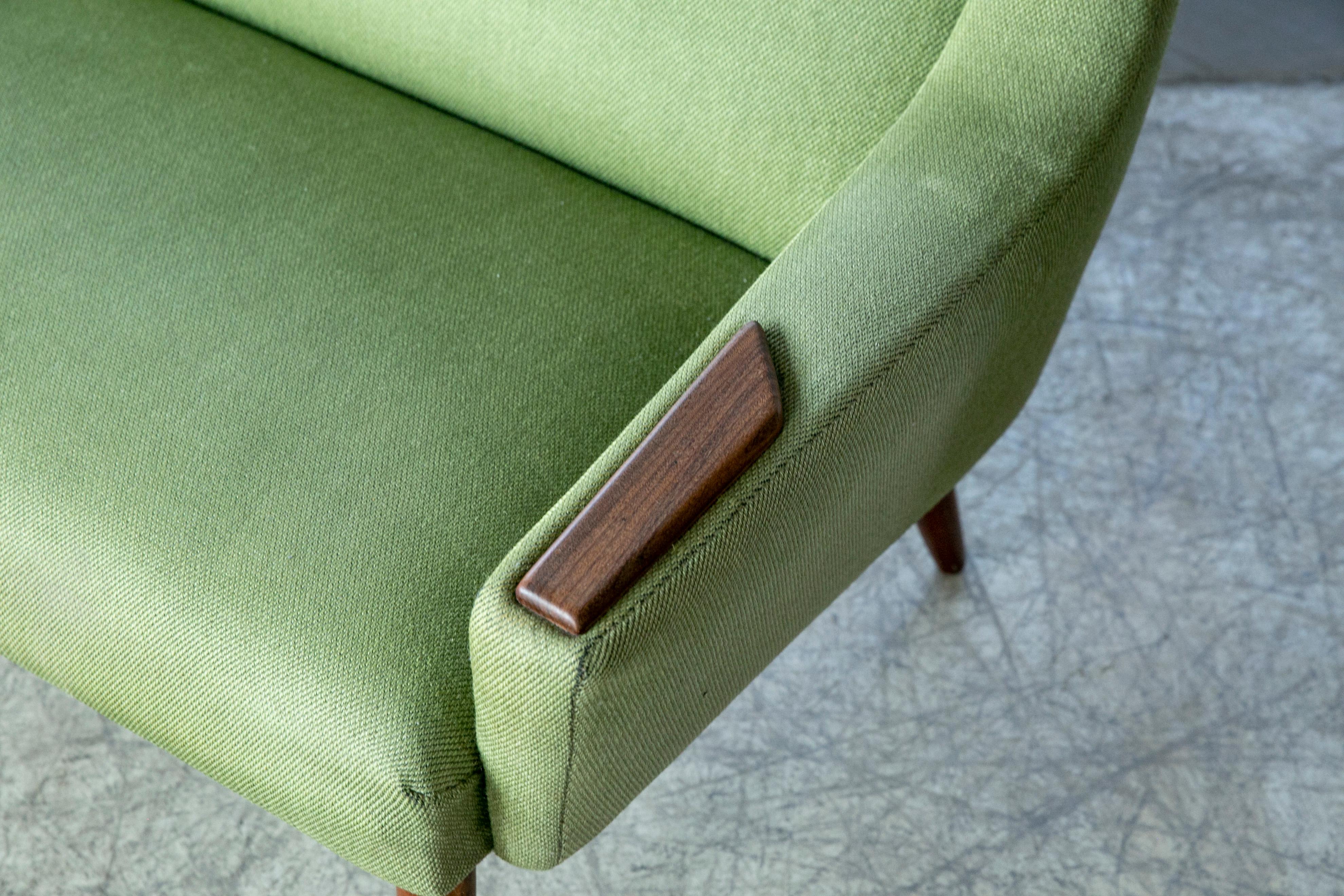 Canapé 3 places danois moderne du milieu du siècle dernier en teck et laine, années 1950 en vente 2