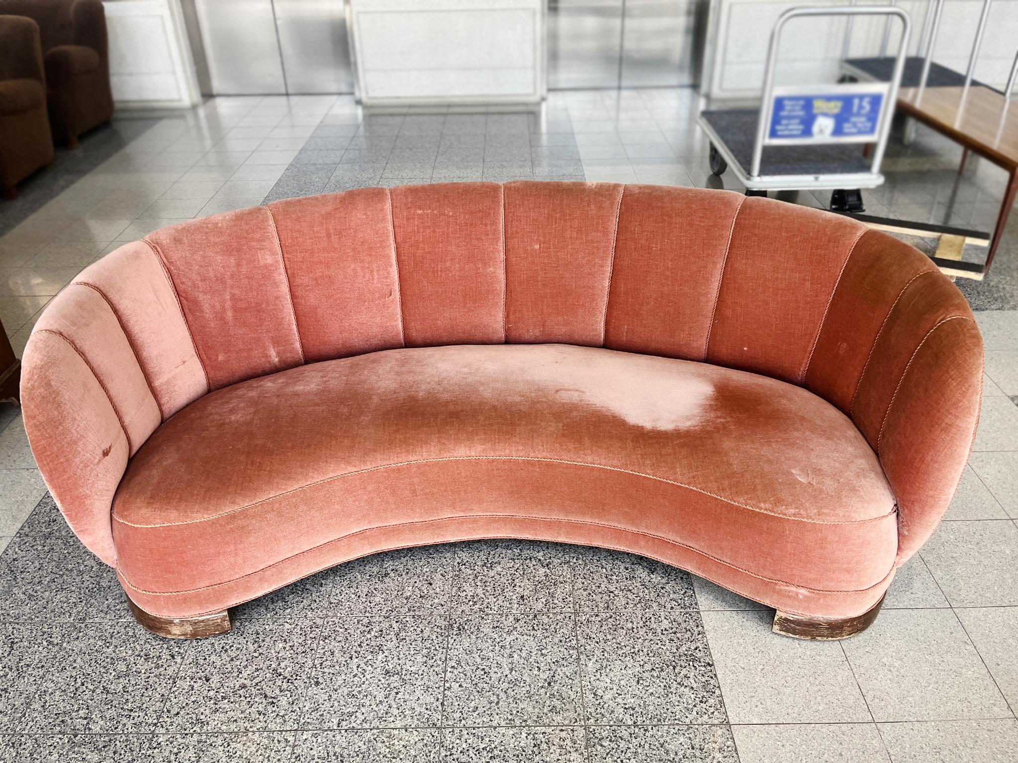 Scandinavian Modern Midcentury Danish Modern Banana Sofa in the Style of Viggo Boesen For Sale