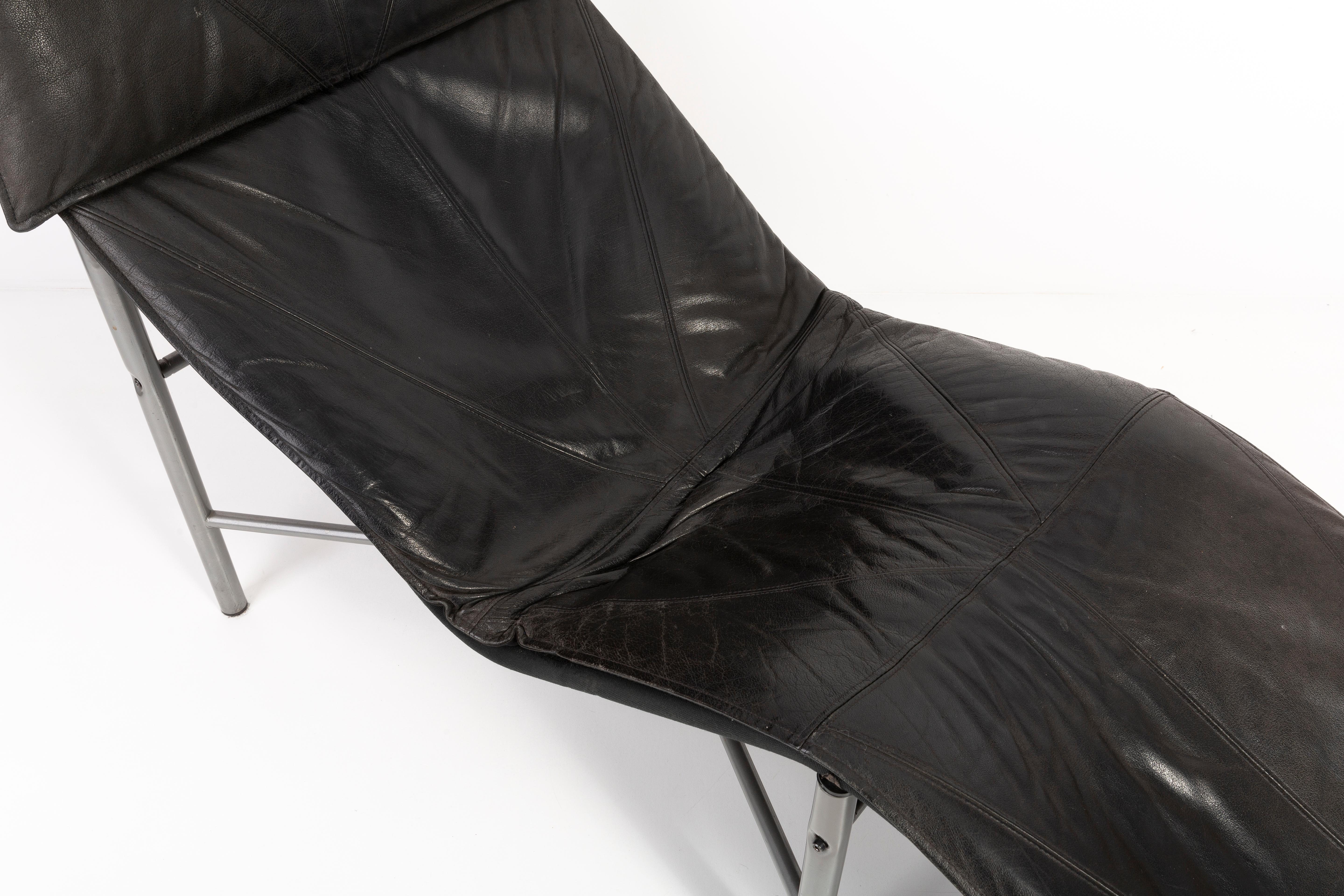 Swedish Midcentury Danish Modern Black Leather Chaise Lounge Chair by Tord Björklund