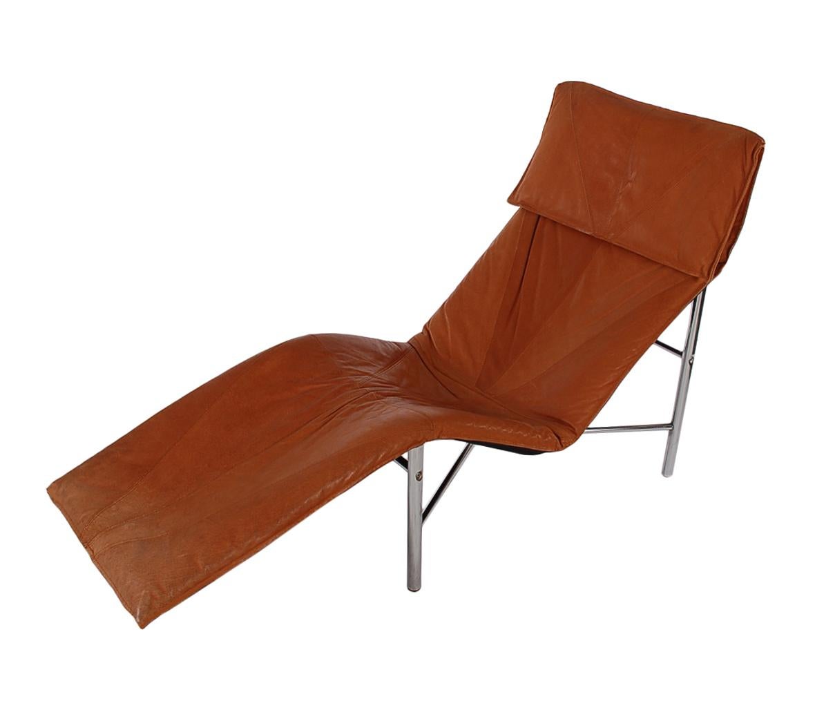 Dänischer moderner Sessel aus braunem Leder von Tord Björklund aus der Mitte des Jahrhunderts (Schwedisch) im Angebot