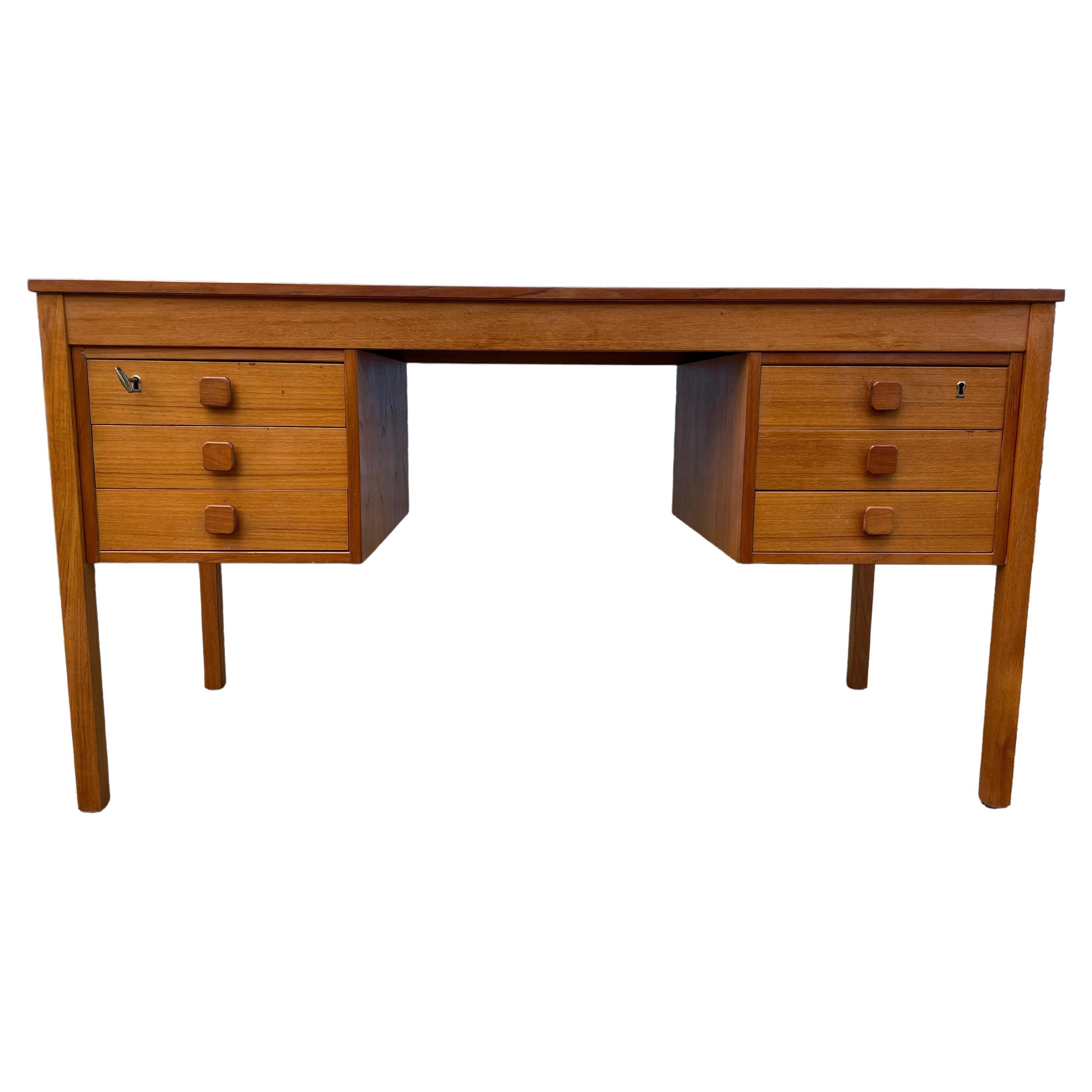 Midcentury Danish Modern Light Teak Desk 6 Drawers Top Lockable Drawers Key