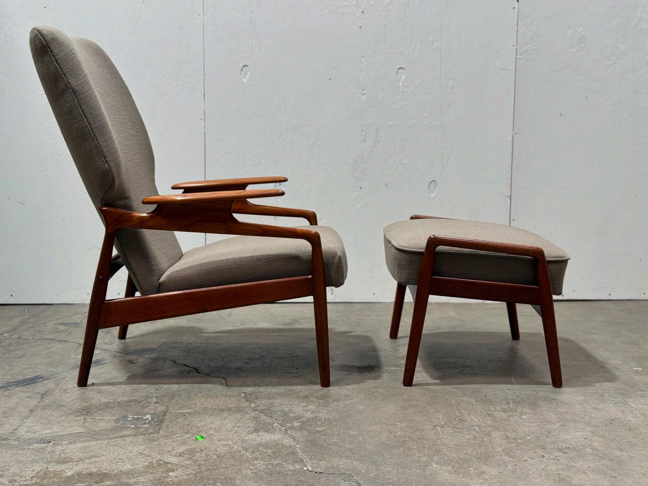 Reclining lounge chair and ottoman by John Boné for Advance Design, Denmark circa 1960s. 
Excellent condition - Fully restored sculpted solid old growth teak frames and new dark taupe wool blend upholstery on the modernized wingback seat and shell.