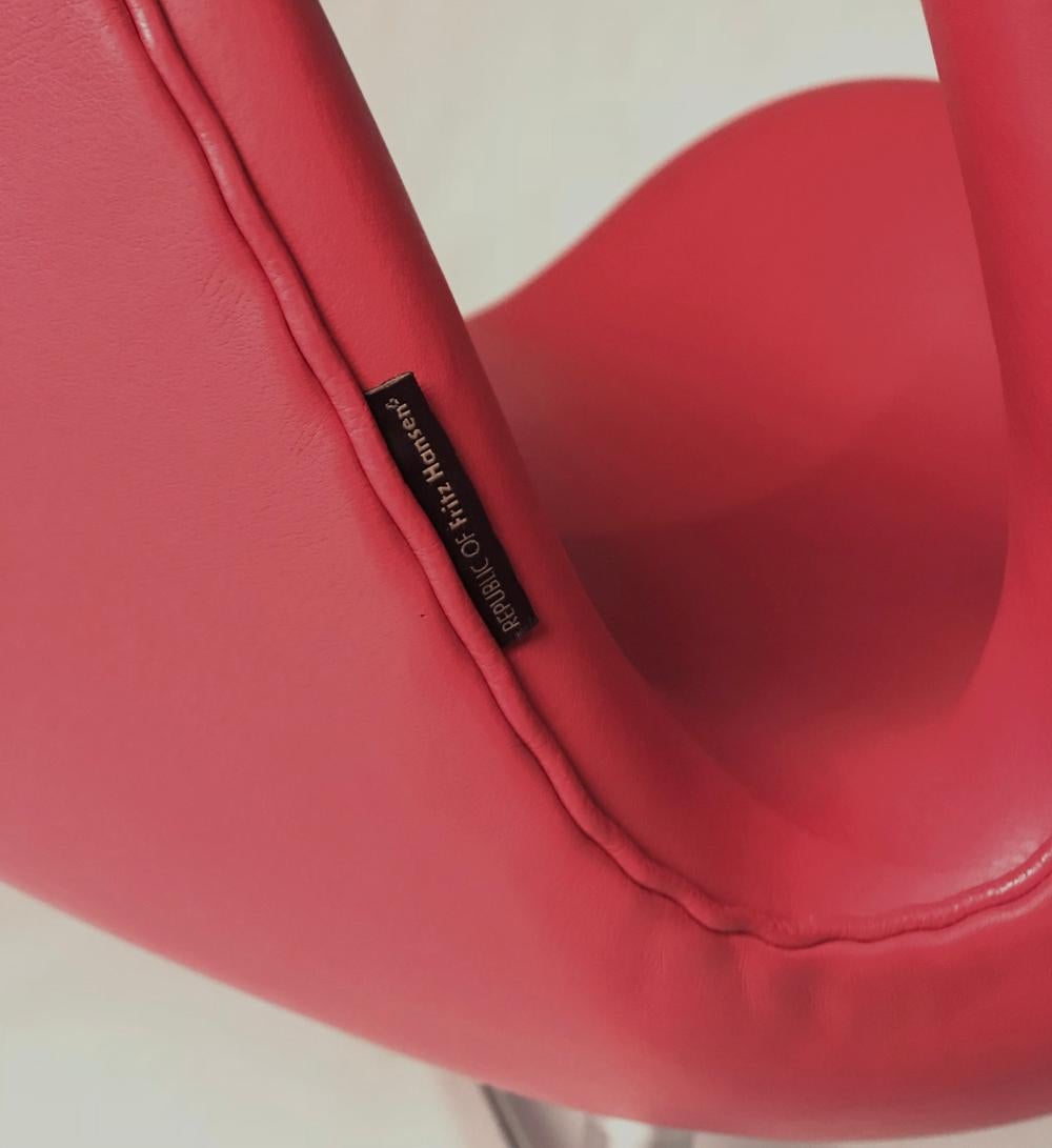 Midcentury Danish Modern Pair of Red Leather Swivel Swan Chairs / Arne Jacobsen 5
