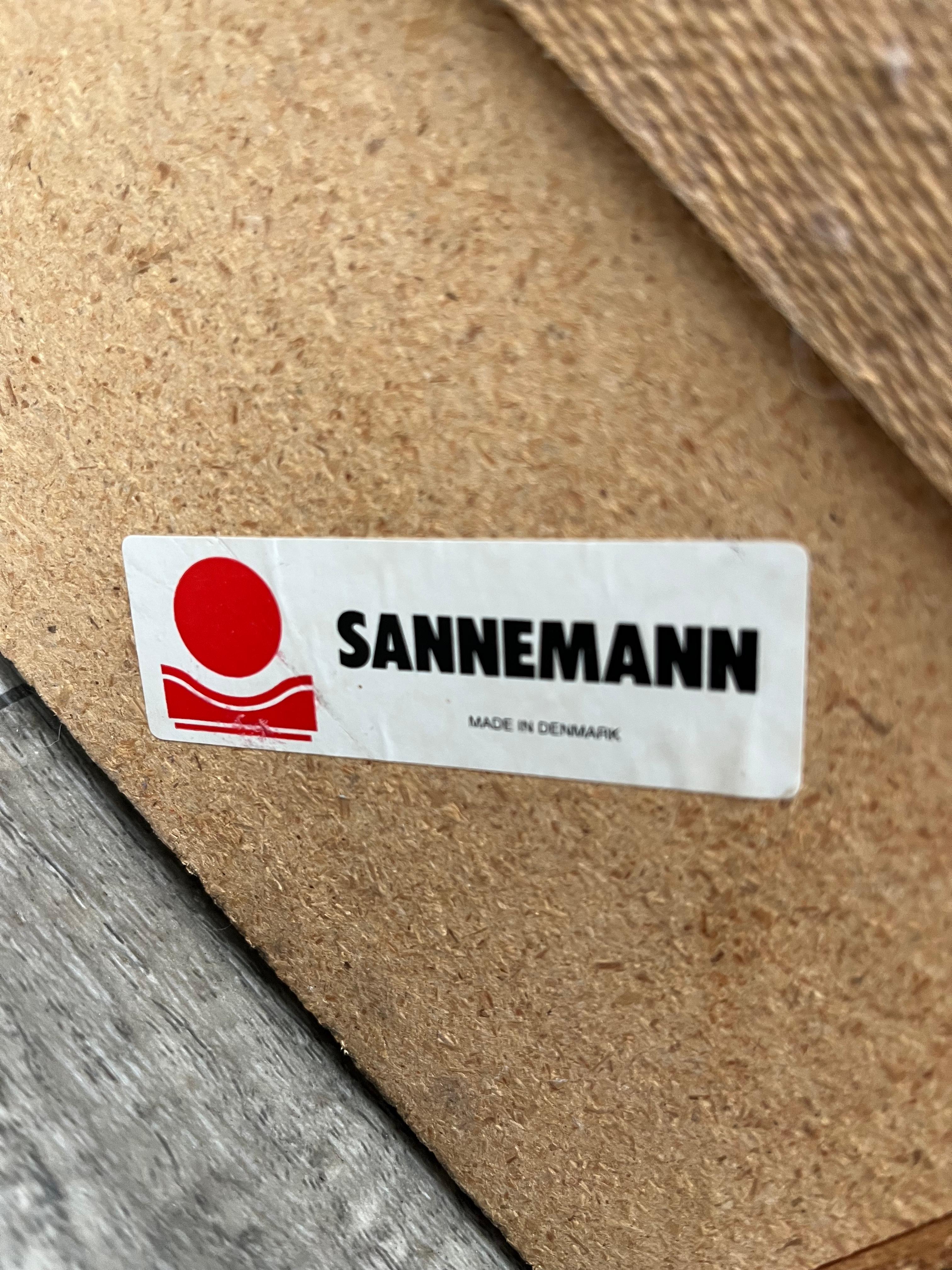 Credenza danese moderna di metà secolo di Sannemannn Moble. Circa anni '80 in vendita 8