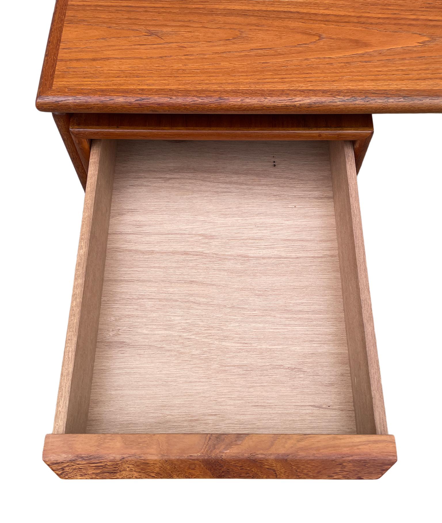Midcentury Danish Modern Teak Large Knee Hole Desk 4 Drawers File Holder Clean 5