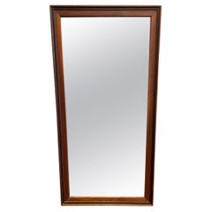 Midcentury Danish Modern Teakholz Schmaler Wandspiegel