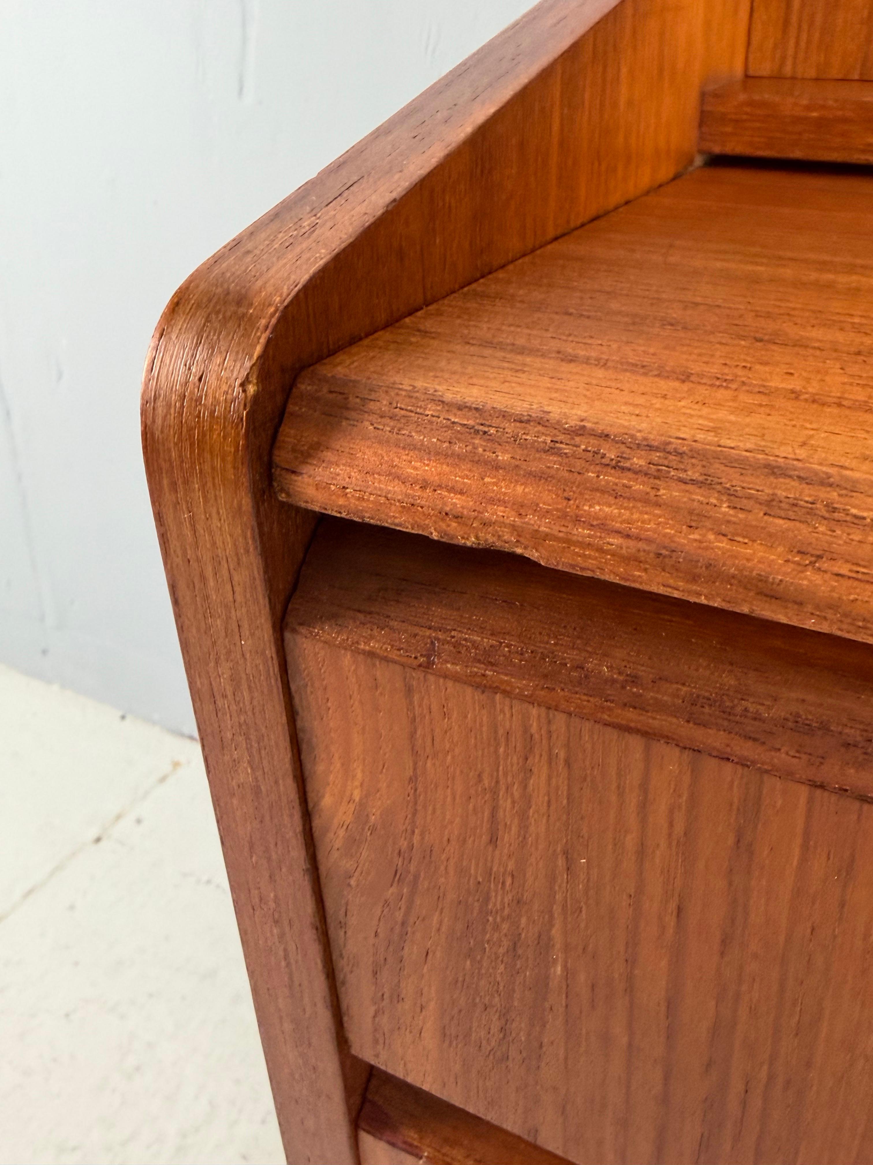 Scandinave moderne Bureau secrétaire en bois de teck moderne danois du milieu du siècle, 1960s en vente