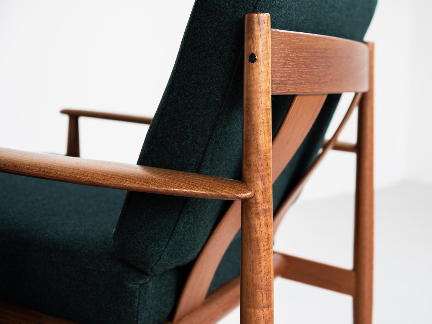 Midcentury Danish Pair of Easy Chairs in Teak by Grete Jalk for France & Søn For Sale 3