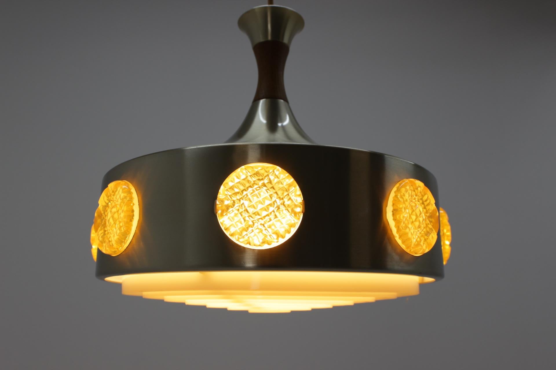 Mid-Century Modern Pendentifs danois du milieu du siècle dernier en vente