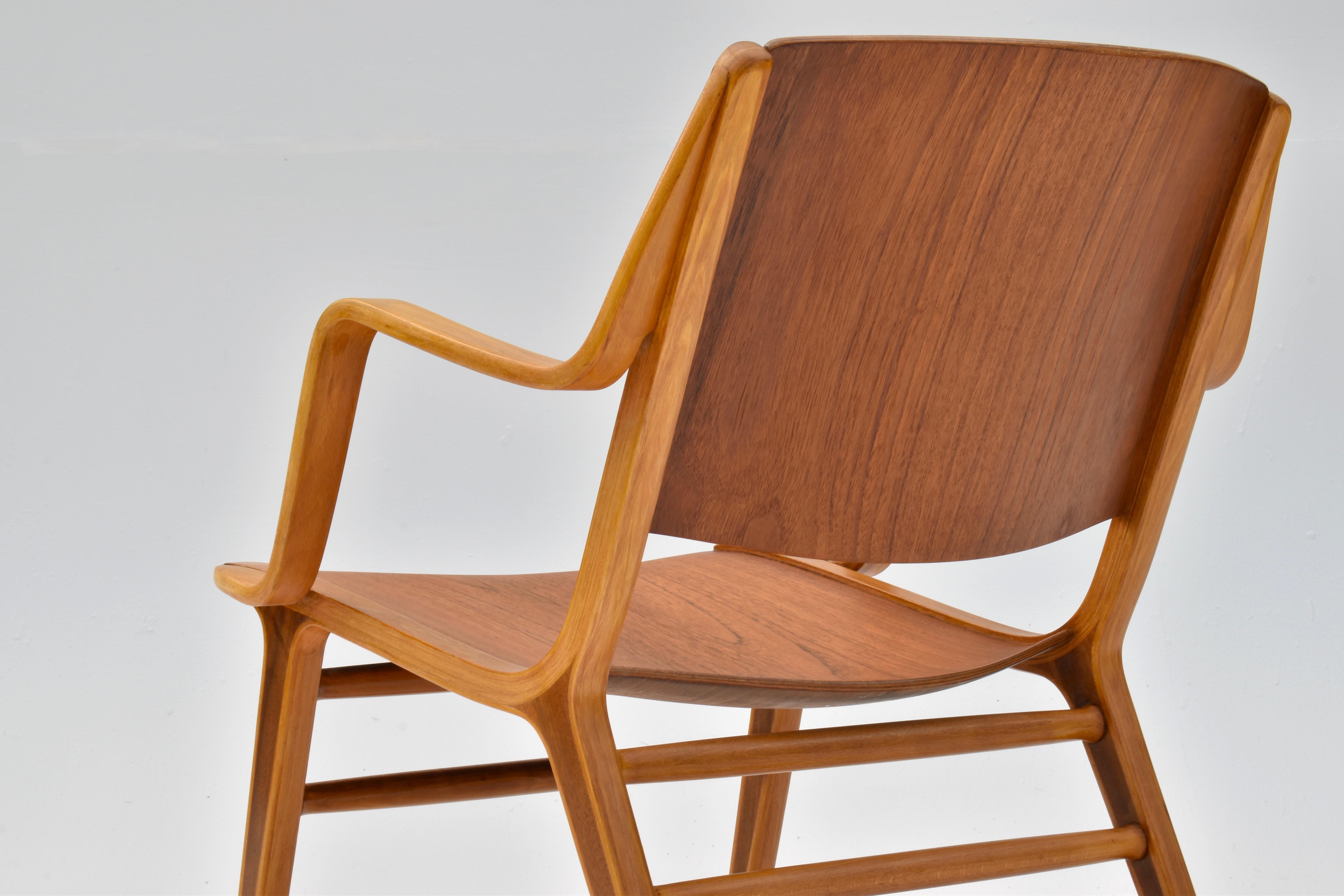 Midcentury Danish Peter Hvidt AX Chair For Fritz Hansen For Sale 5