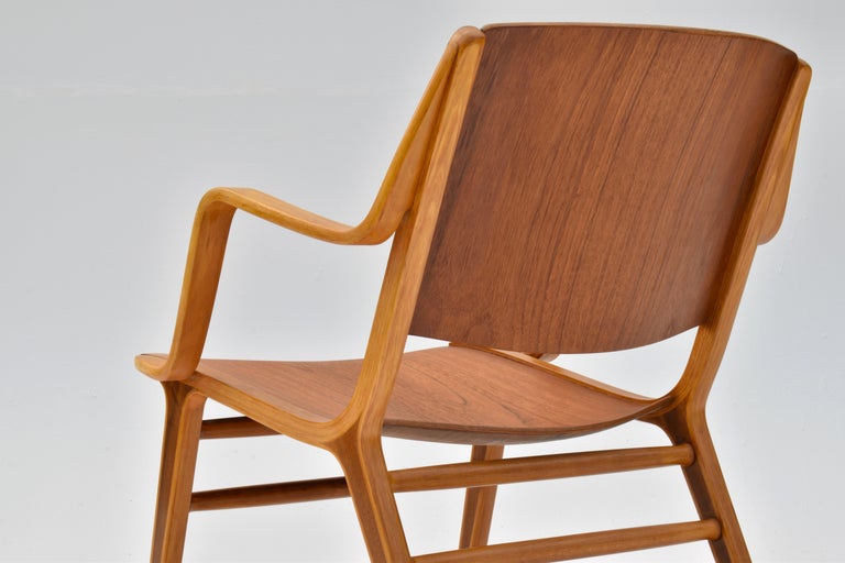 Midcentury Danish Peter Hvidt AX Chair For Fritz Hansen For Sale
