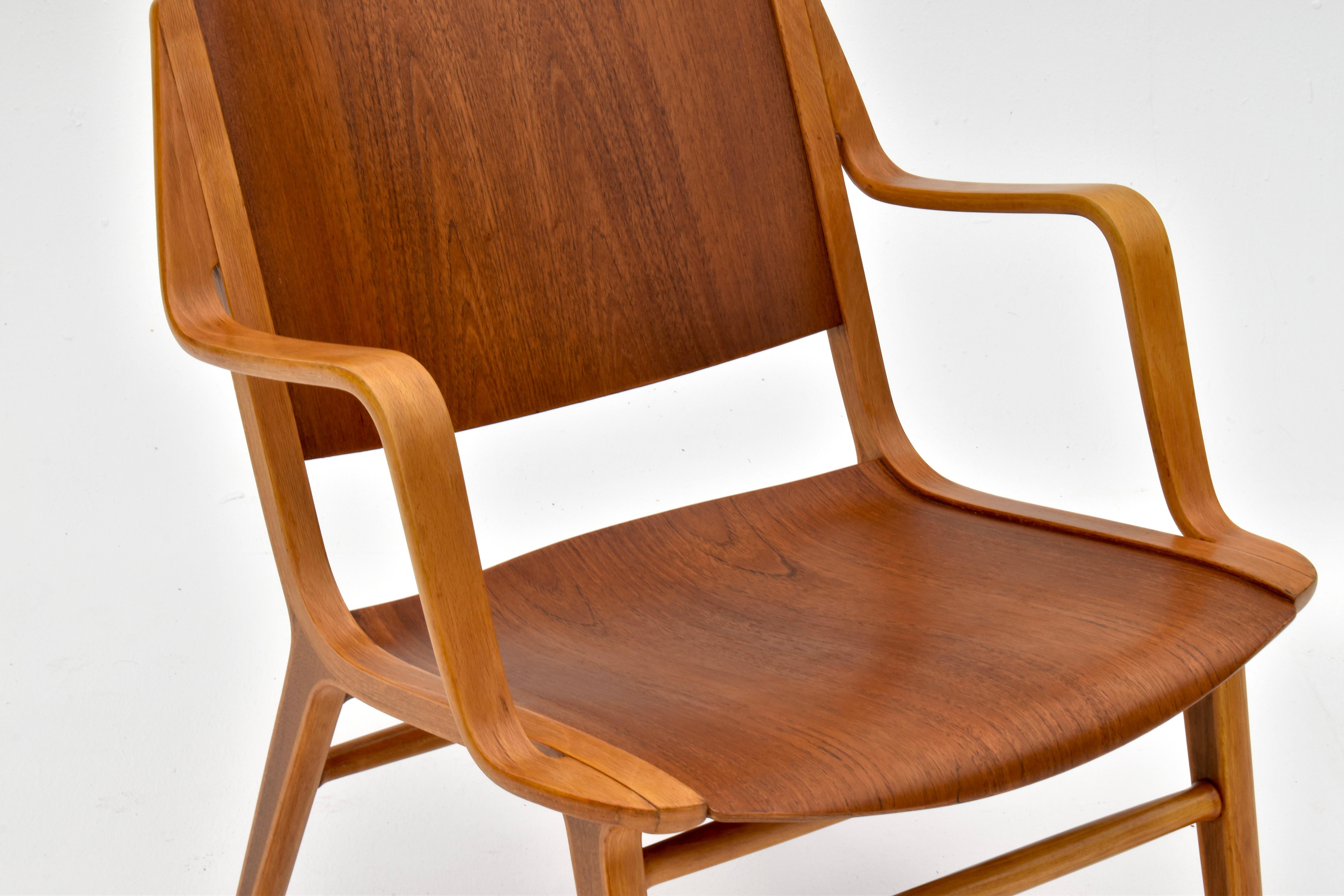 Midcentury Danish Peter Hvidt AX Chair For Fritz Hansen For Sale 7