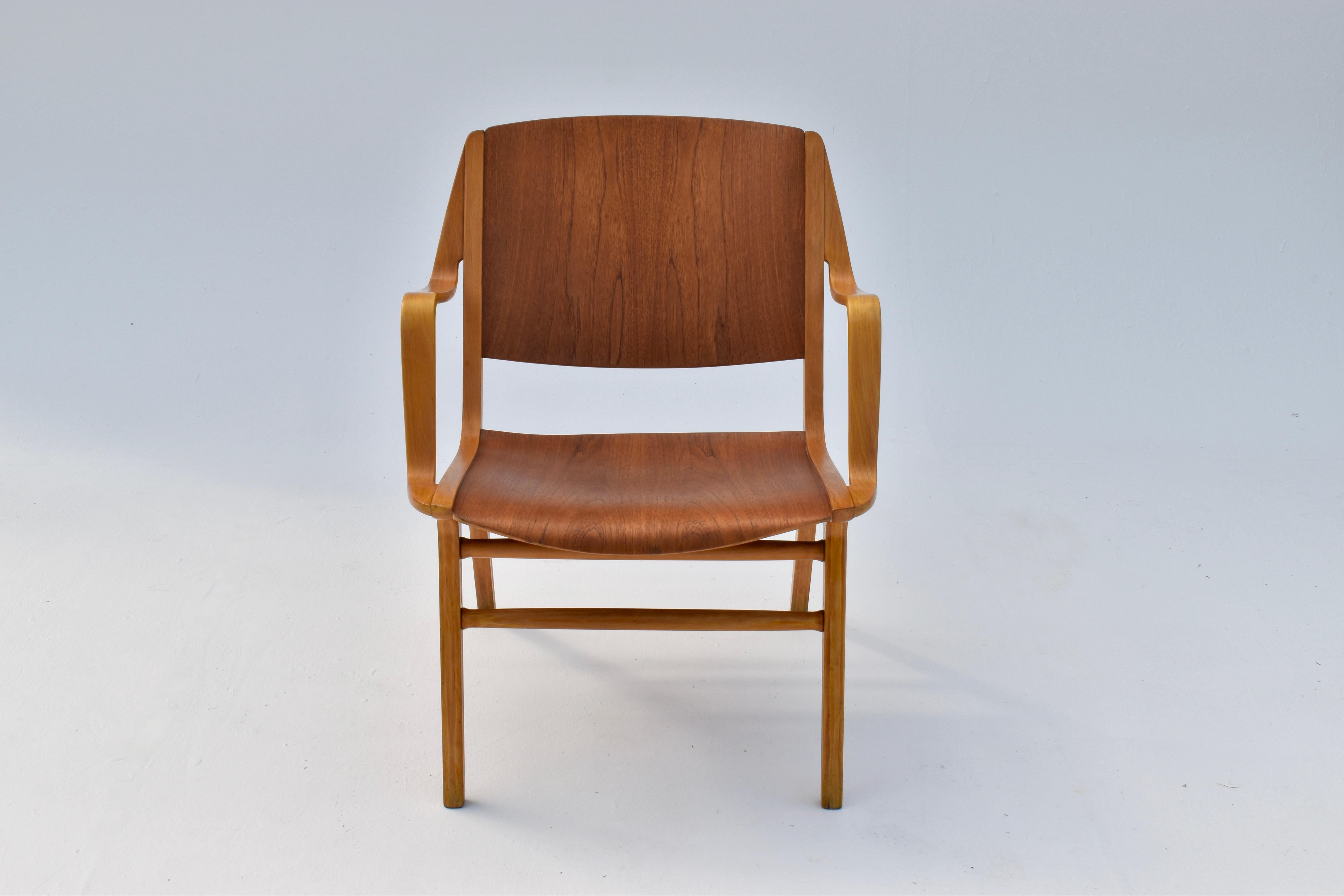 Midcentury Danish Peter Hvidt AX Chair For Fritz Hansen For Sale 1