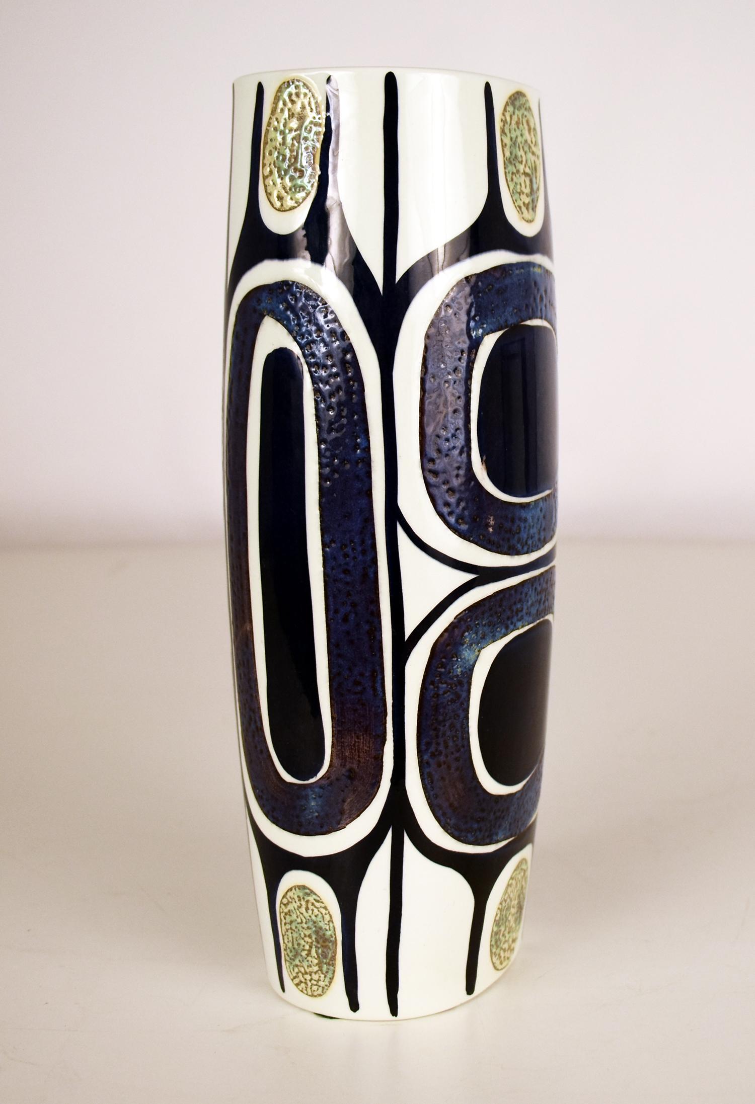 Midcentury Danish Royal Copenhagen Tenera Tall Vase Decor by Inge-Lise Koefoed For Sale 3