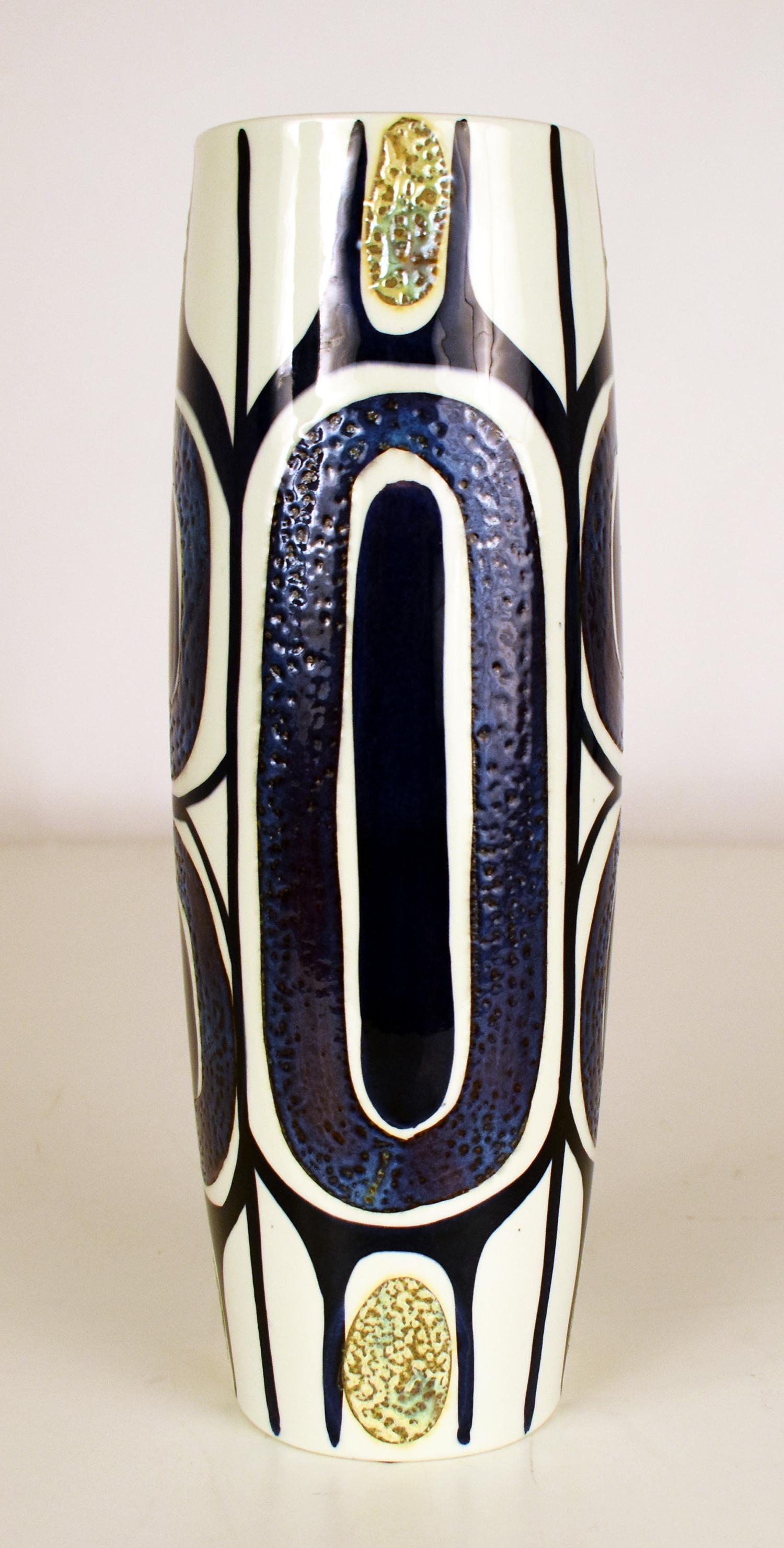 Vase Tenera du milieu du siècle de Royal Copenhagen Décoration par Inge-Lise Koefoed Bon état - En vente à Barcelona, Cataluna