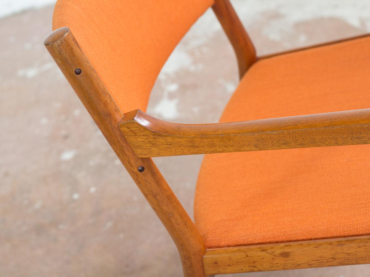 Midcentury Danish Set of 4 Chairs in Teak by Hans Wegner for Johannes Hansen For Sale 3