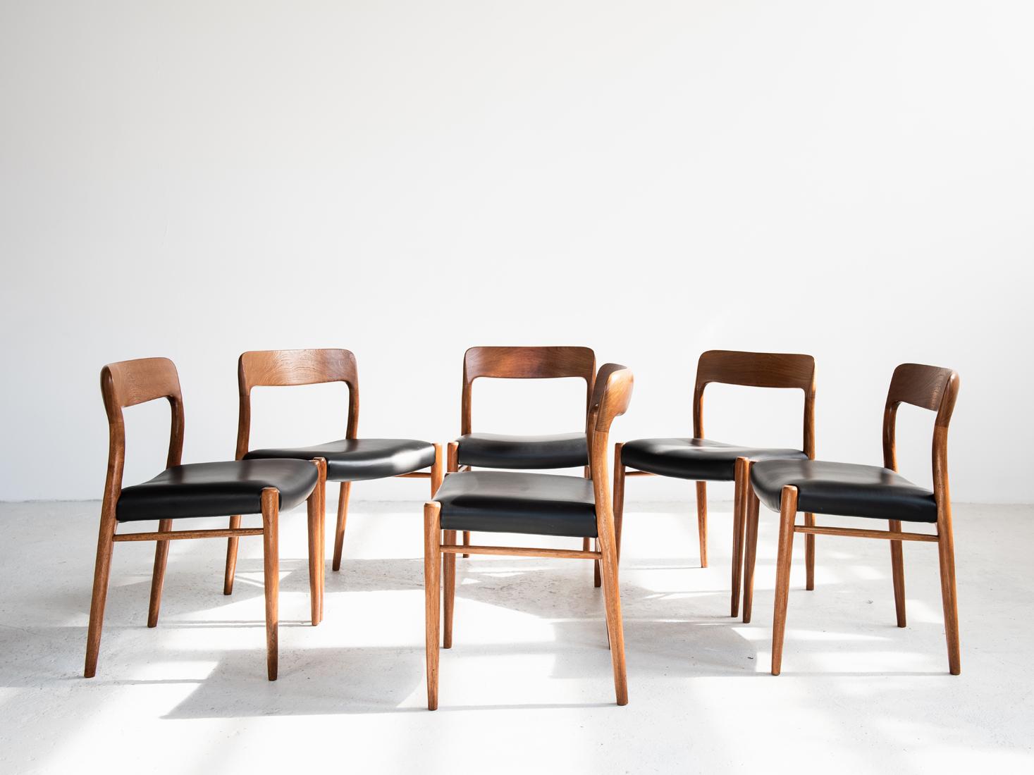 Dyed Midcentury Danish Set of 6 Chairs in Teak and Leather by Møller