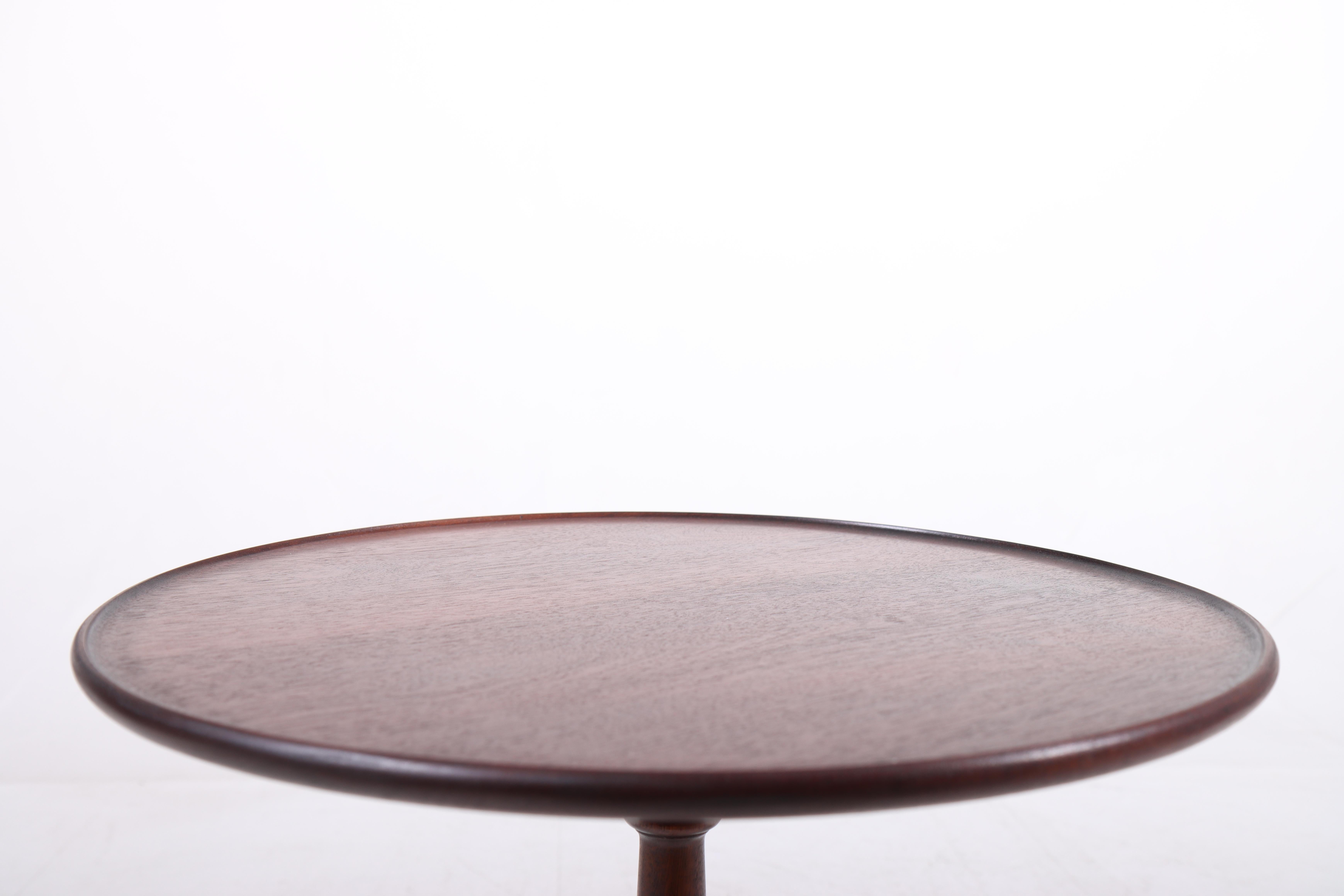 Scandinavian Modern Midcentury Danish Side Table, Solid Mahogany by Cabinetmaker Frits Henningsen For Sale