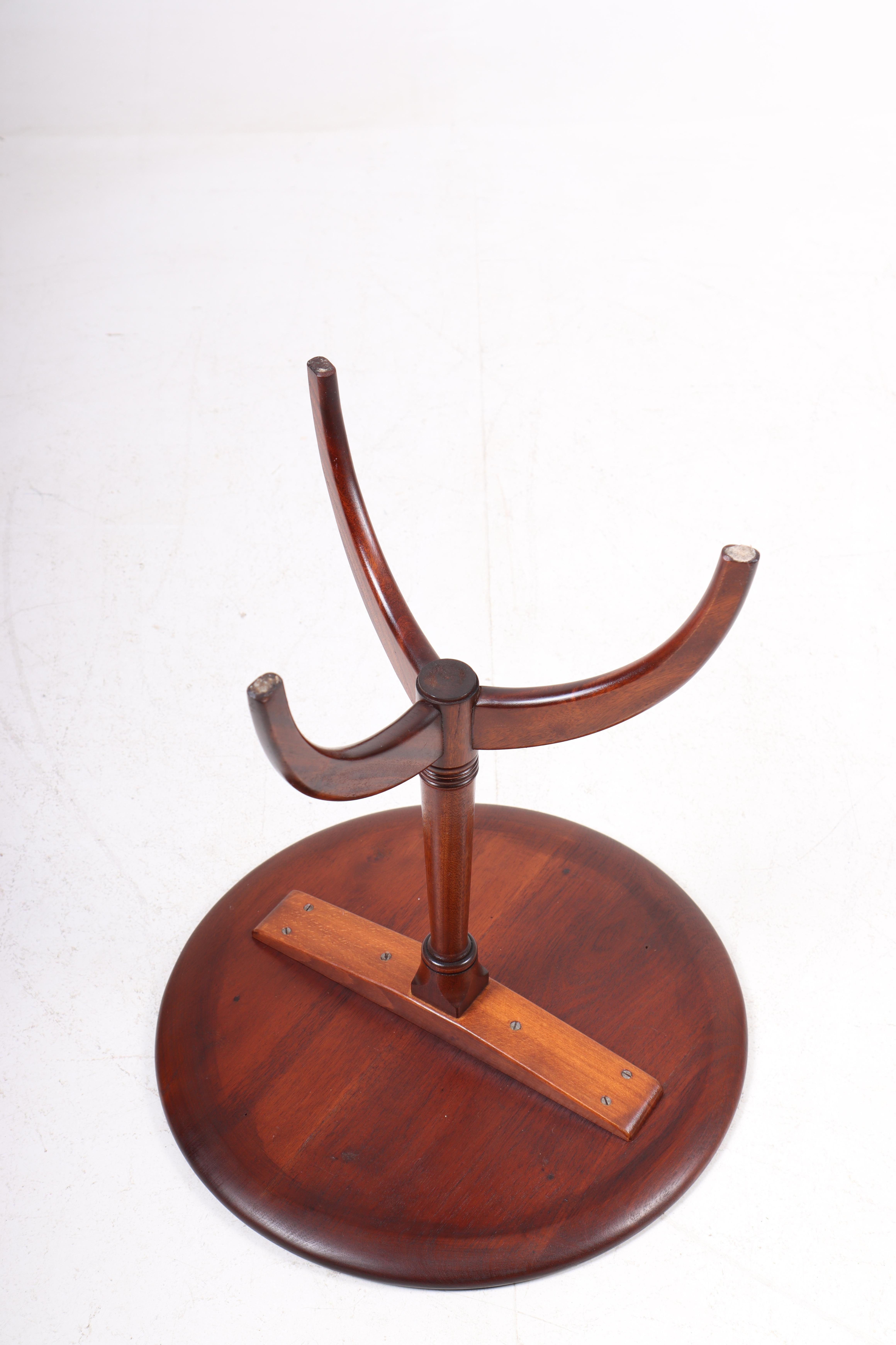Midcentury Danish Side Table, Solid Mahogany by Cabinetmaker Frits Henningsen For Sale 1