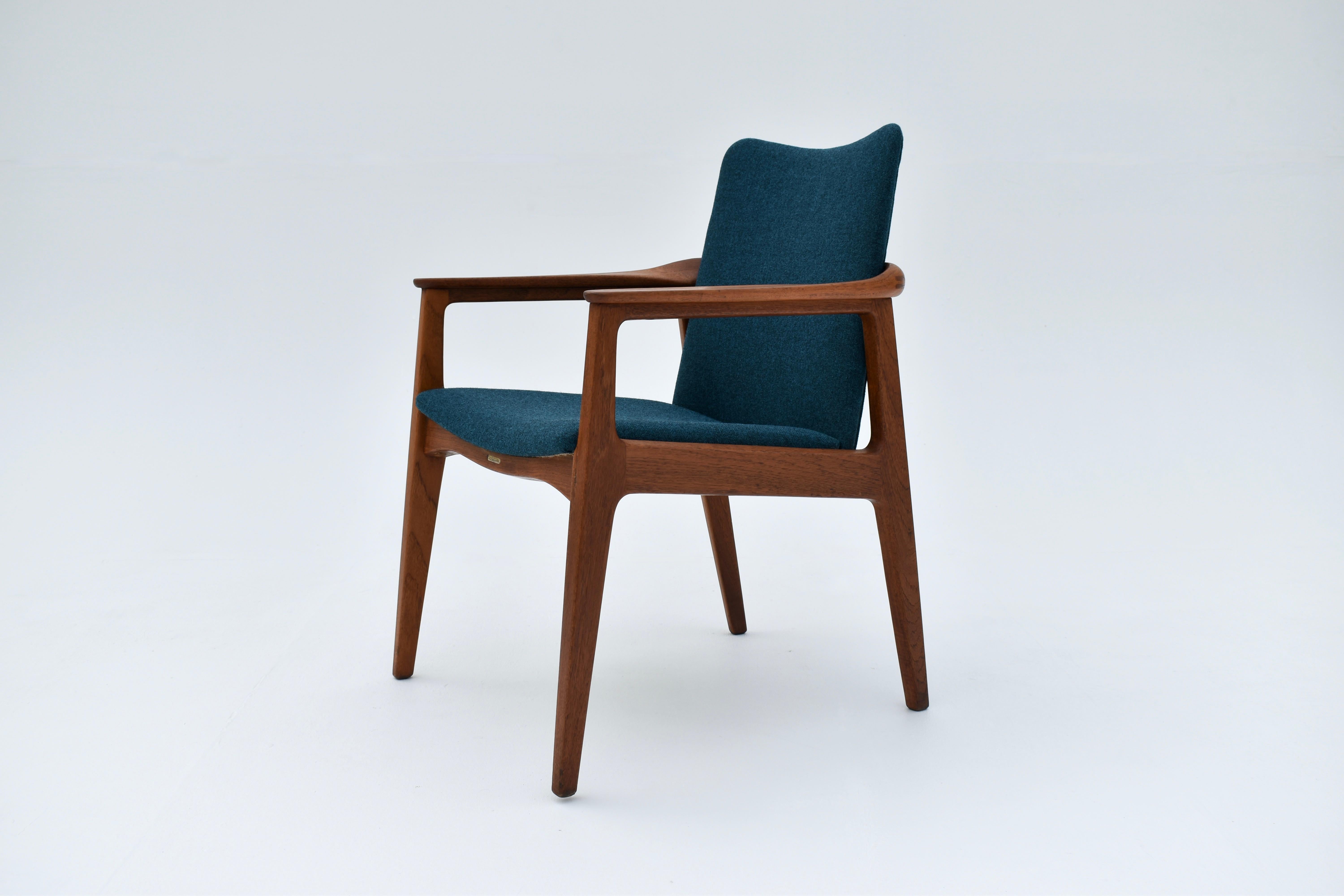 Scandinavian Modern Midcentury Danish Sigvard Bernadotte Desk Chair For France & Son For Sale