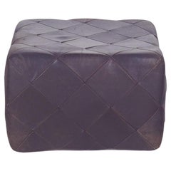 Dänischer quadratischer Pouf aus schwarzem Leder aus der Mitte des Jahrhunderts