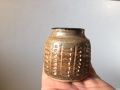 Vaso moderno danese in gres smaltato di Jørgen Mogensen, anni '60