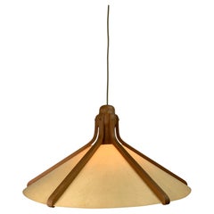 Pendente danese di metà secolo in teak e perkament di Domus, anni Settanta.